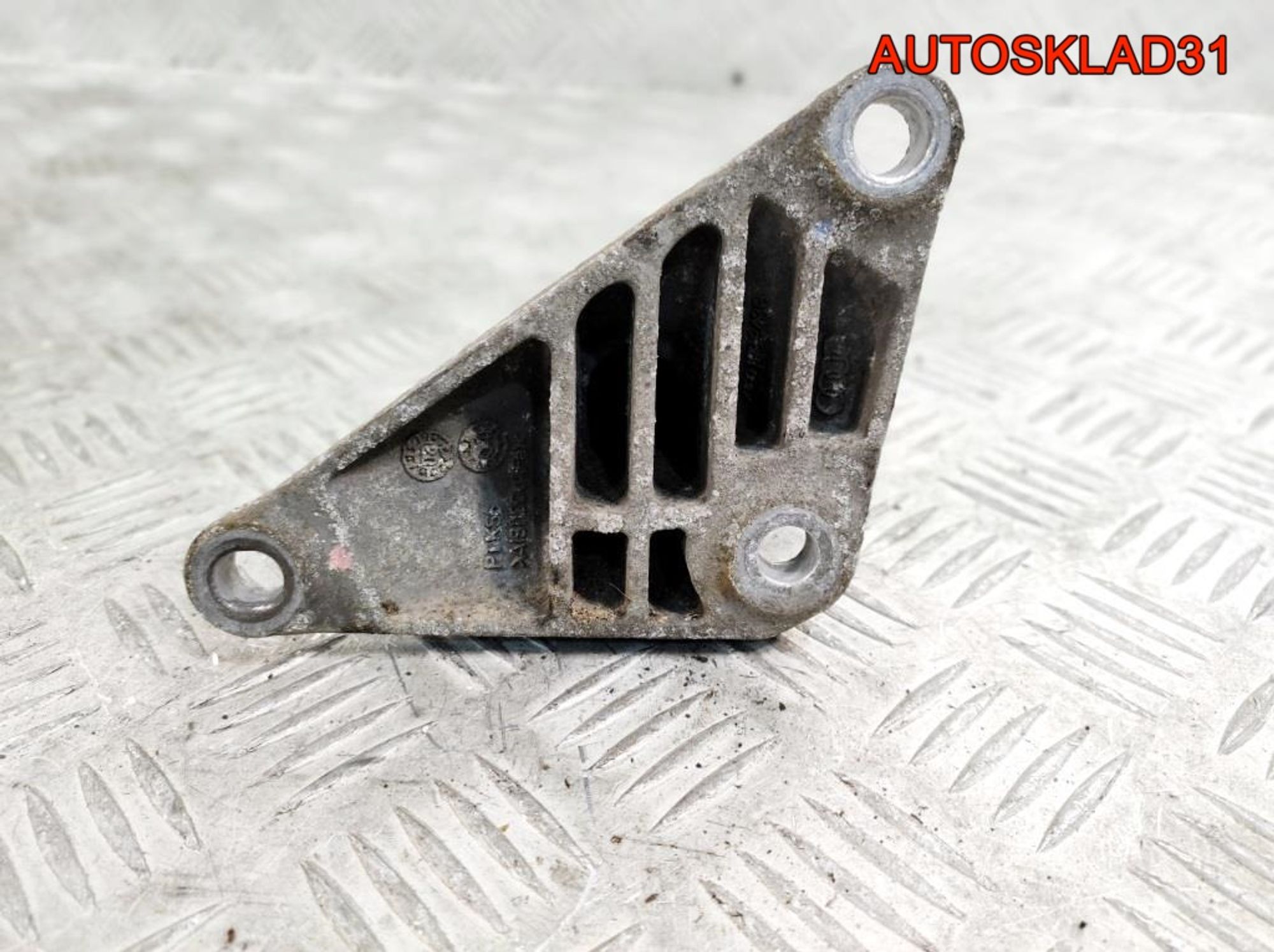 https://gcs.partsauto.market/rn-stockpro.appspot.com/thmbs/userImages/edda01b21c13eaa6671738306aa09410/part/ddd90cee-858a-4d31-8836-7c8992fce992_1743771410084.jpg