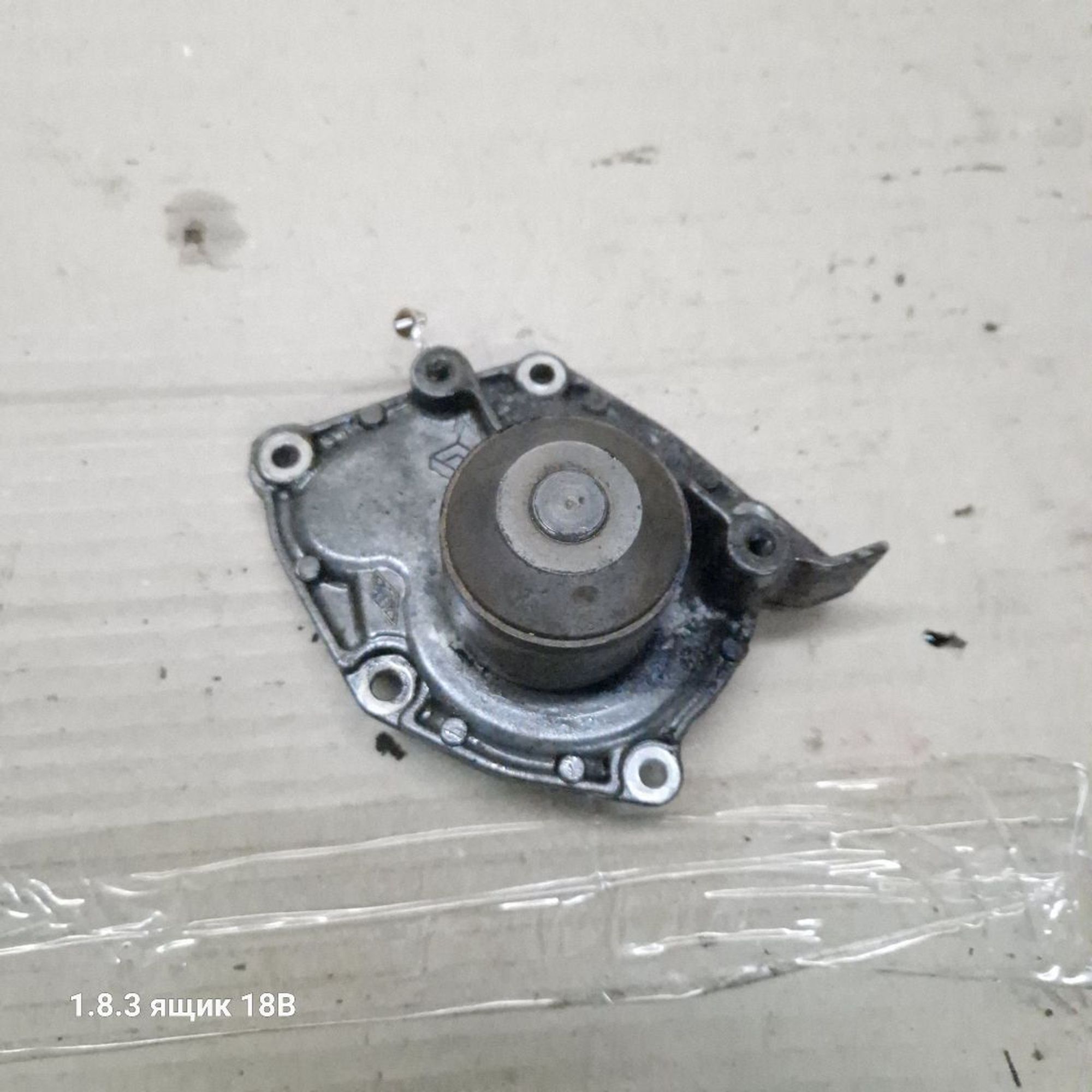 Помпа Renault Scenic, 2 F4R 2.0 