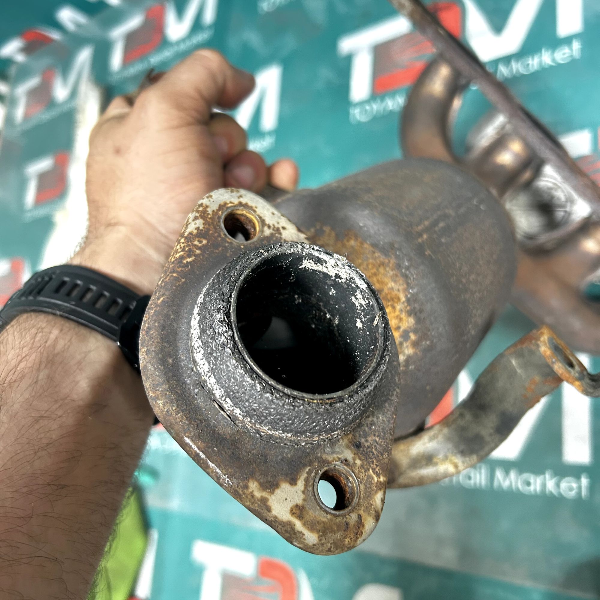https://gcs.partsauto.market/rn-stockpro.appspot.com/thmbs/userImages/f760f11a3c45fd9951772907372c71da/part/591f5456-05b8-4e74-a24c-254dbdfbcc98_1748533308817.jpg