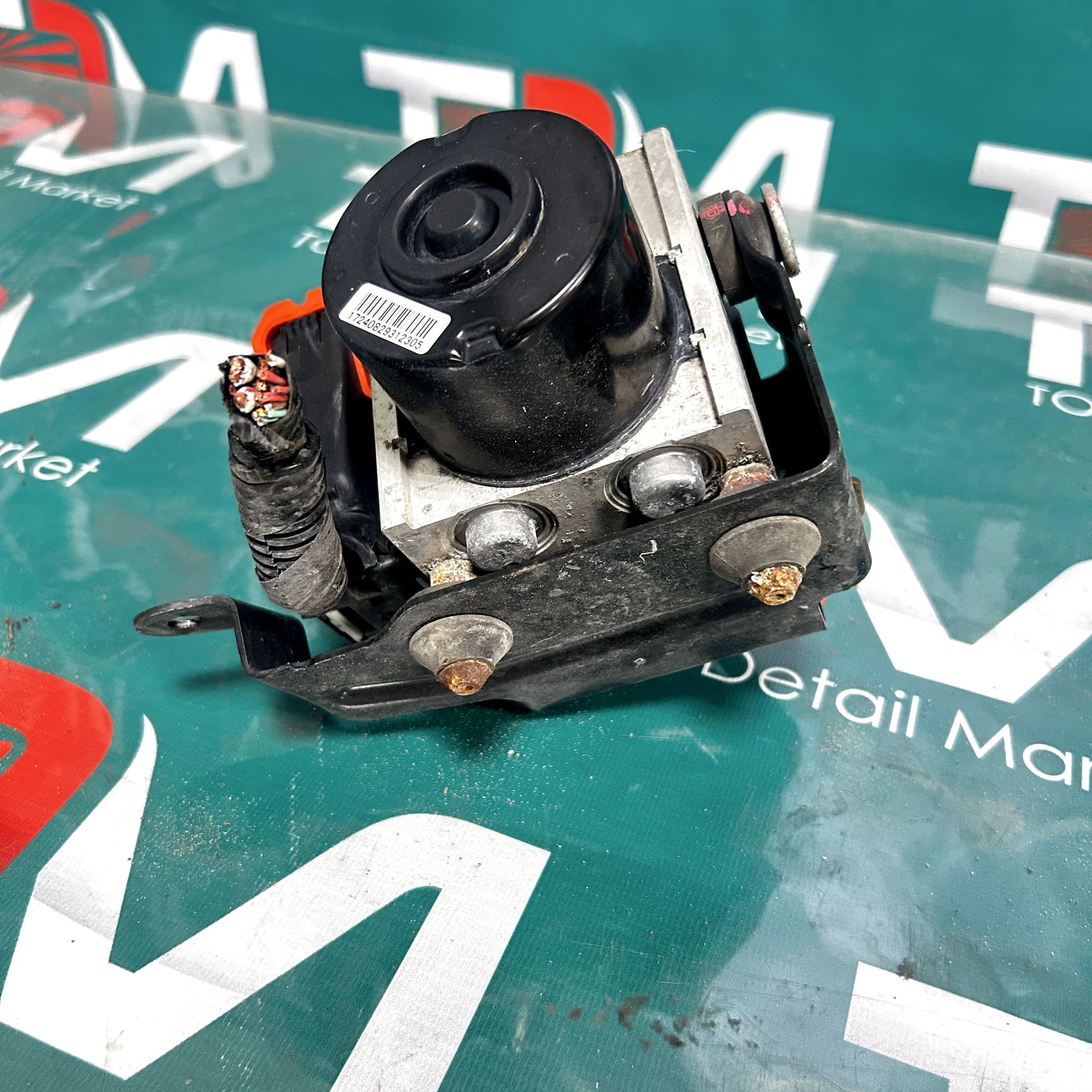 https://gcs.partsauto.market/rn-stockpro.appspot.com/thmbs/userImages/f760f11a3c45fd9951772907372c71da/part/e8846f14-095c-4c0a-82f8-a9293b9acd59_1748534476522.jpg
