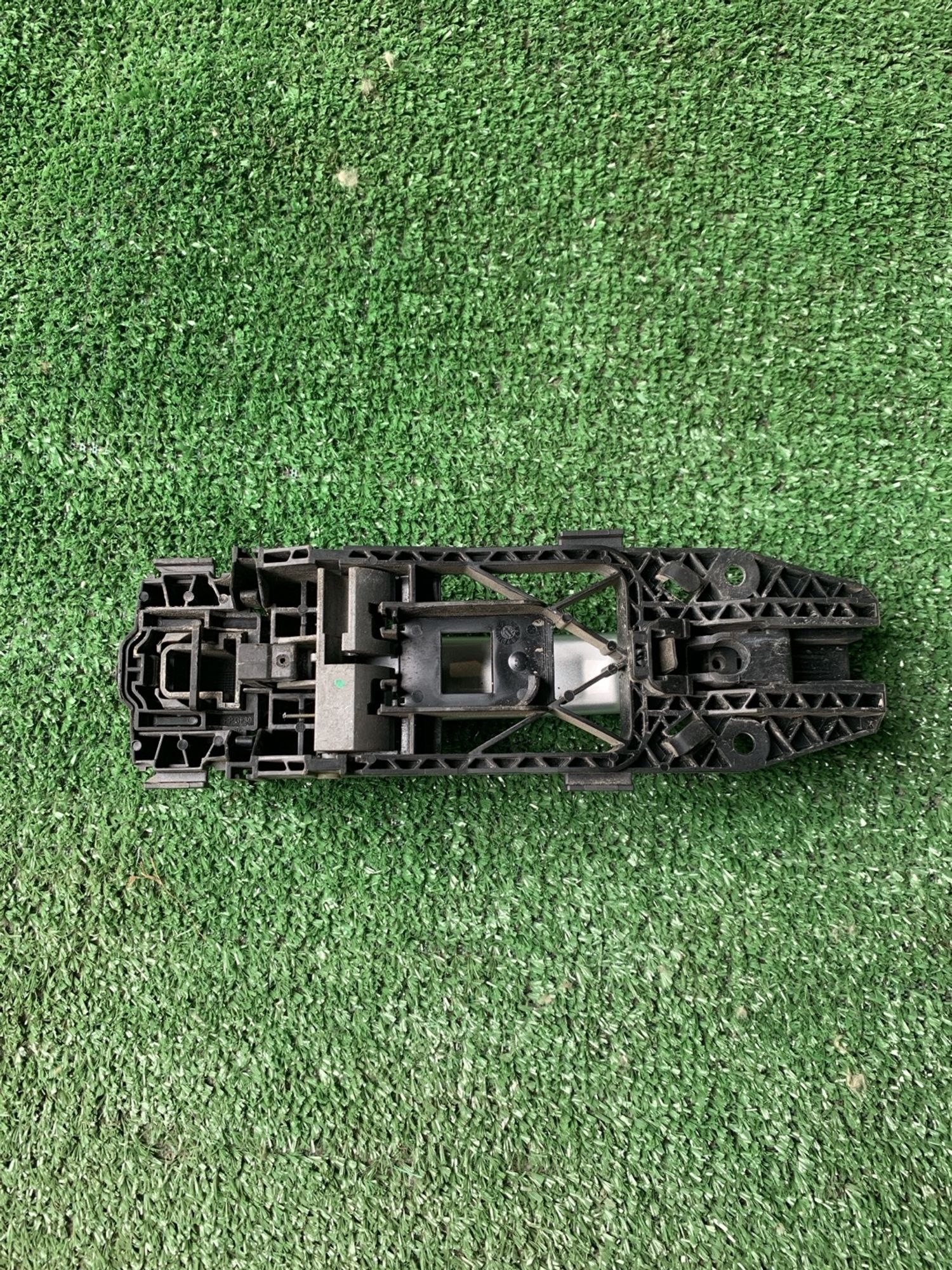 https://gcs.partsauto.market/rn-stockpro.appspot.com/thmbs/userImages/f92b14355489e3b224da6399a17e0798/part/054da86c-cb54-4958-9b73-462a9cc085fe_1747556559050.jpg