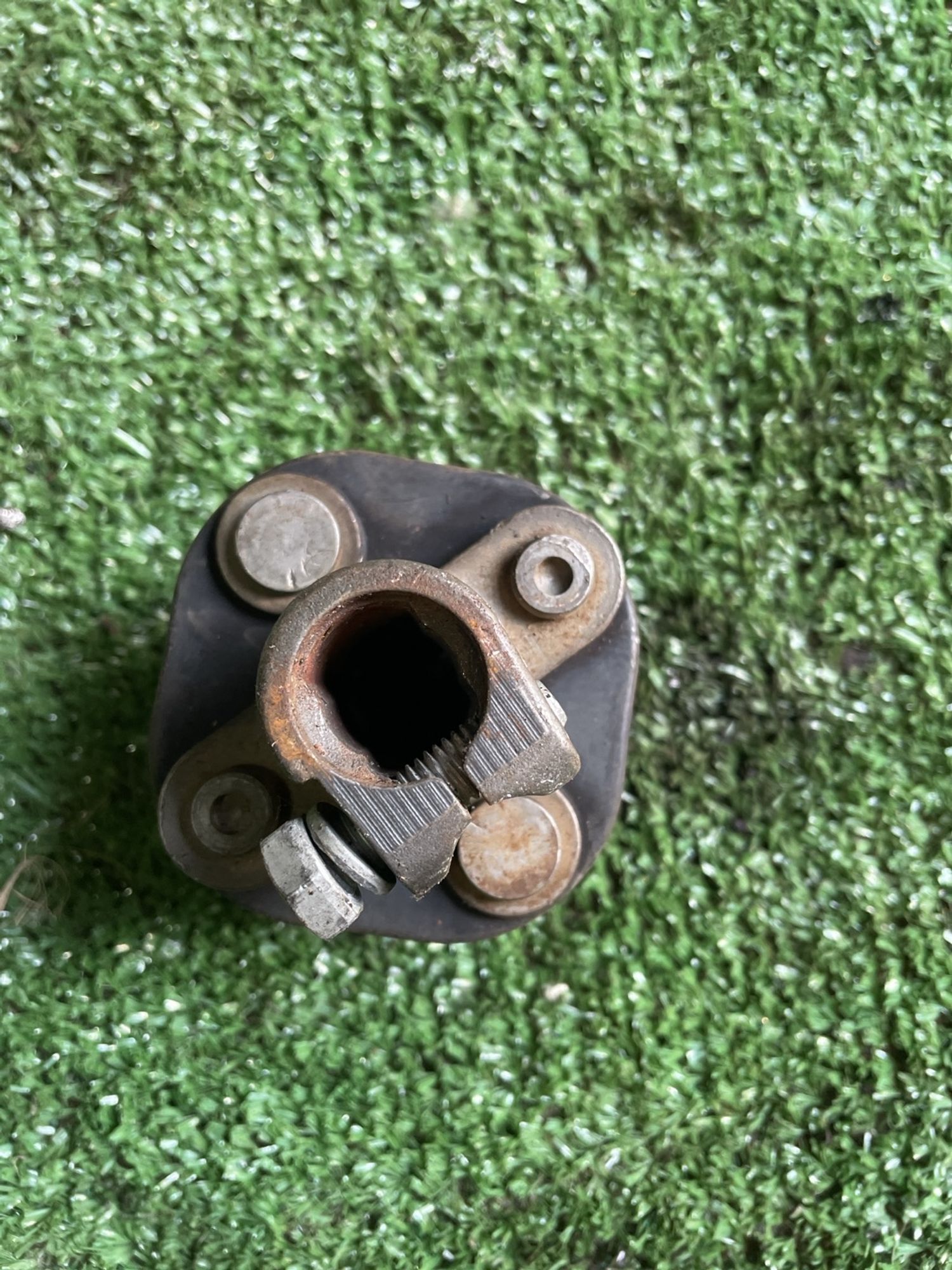 https://gcs.partsauto.market/rn-stockpro.appspot.com/thmbs/userImages/f92b14355489e3b224da6399a17e0798/part/05bafc53-bb25-4cca-8100-8a3c6148479d_1747117292480.jpg