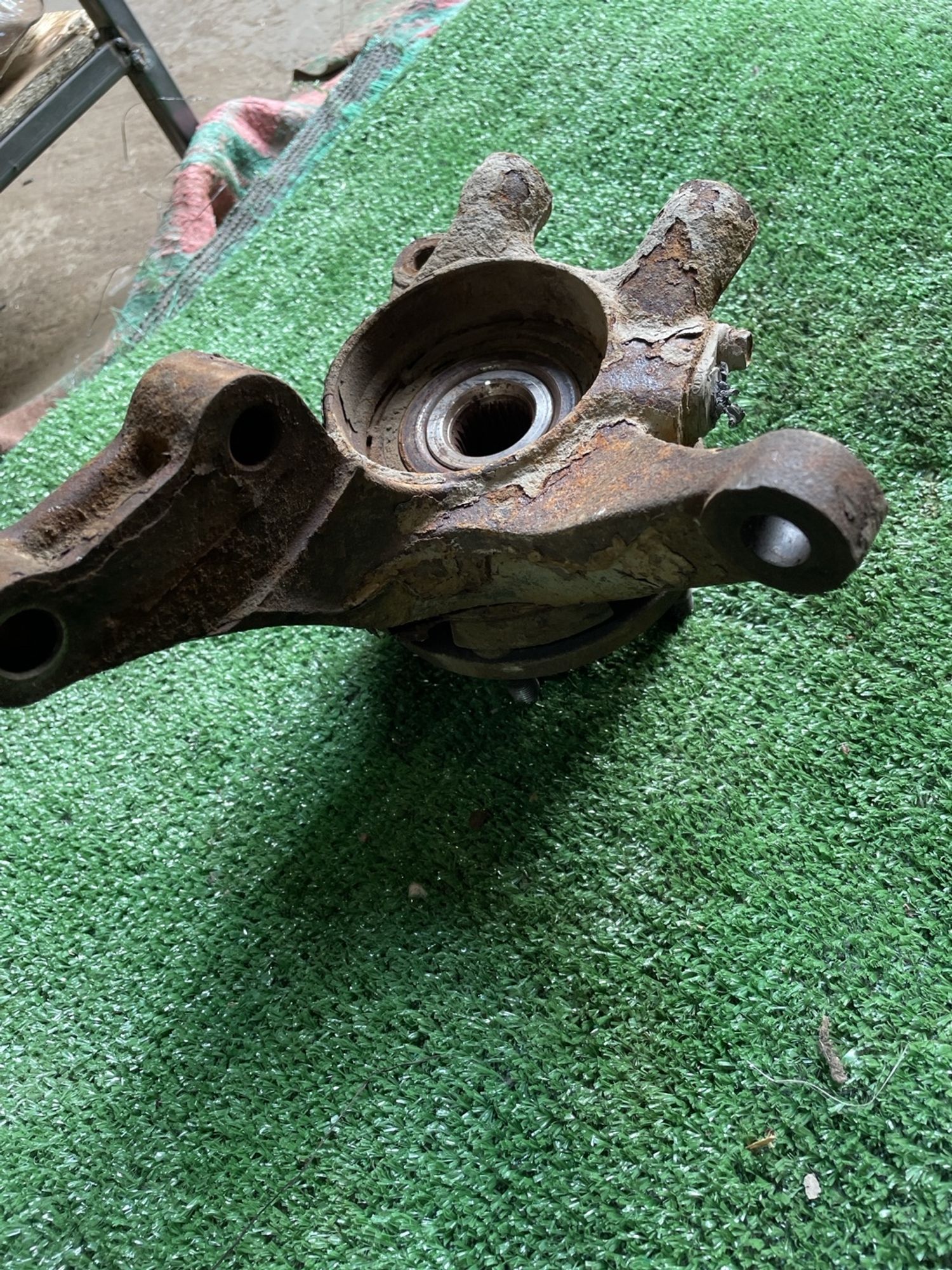 https://gcs.partsauto.market/rn-stockpro.appspot.com/thmbs/userImages/f92b14355489e3b224da6399a17e0798/part/069f93f2-c694-4110-a2e3-978919d9dad8_1747038607383.jpg