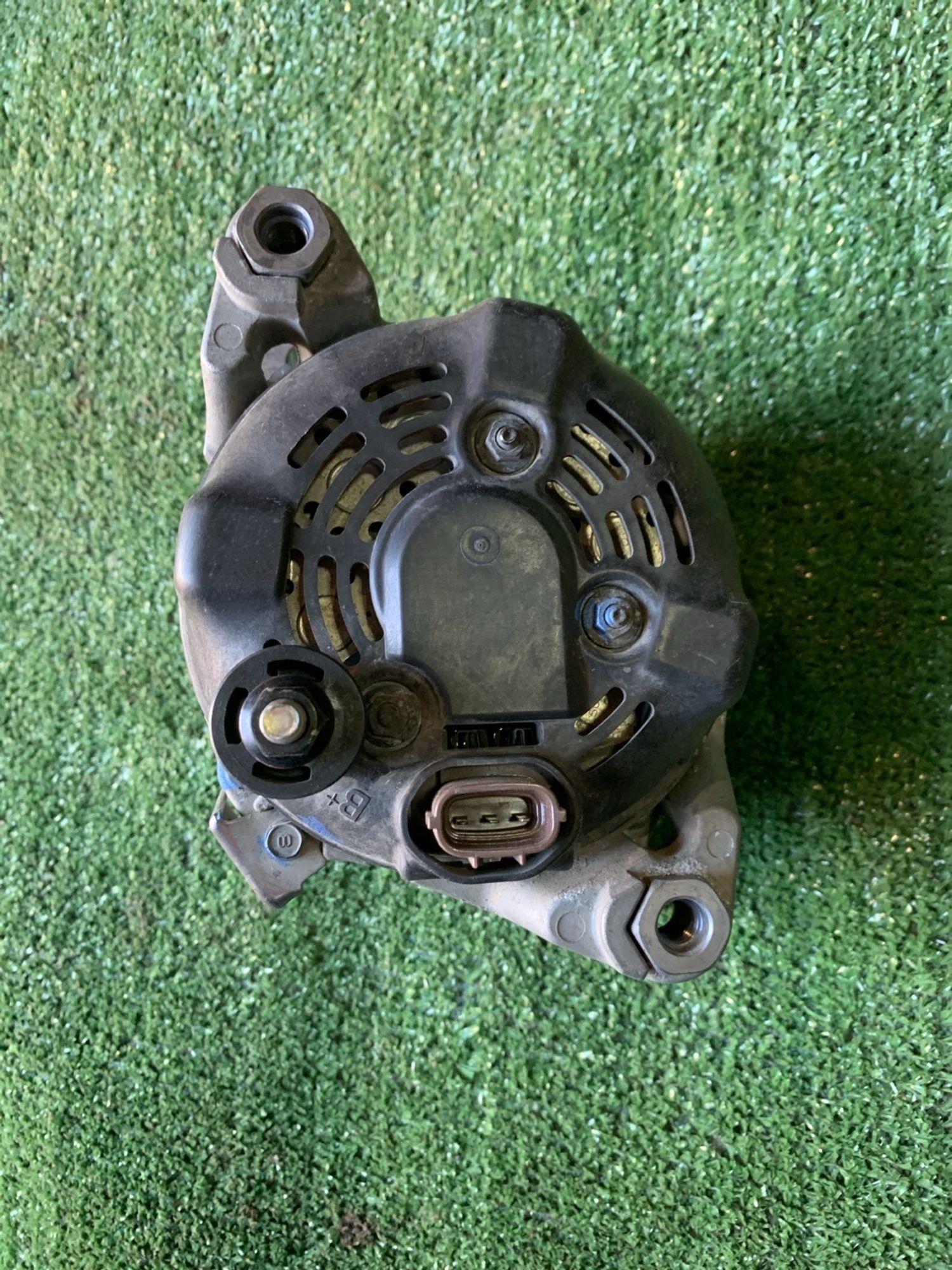 https://gcs.partsauto.market/rn-stockpro.appspot.com/thmbs/userImages/f92b14355489e3b224da6399a17e0798/part/06b5acd4-2db9-4010-9150-07287038516b_1748152064178.jpg