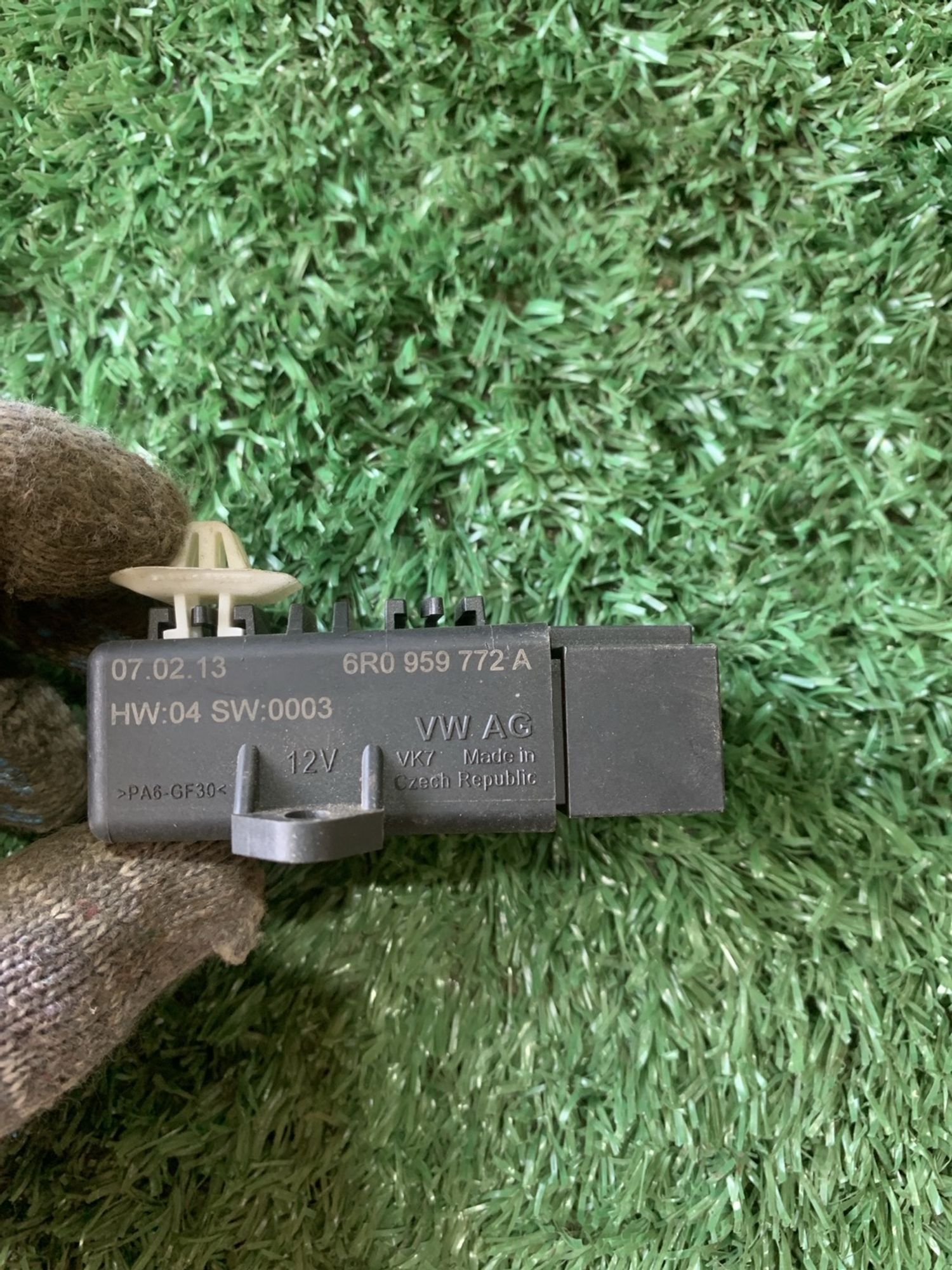 https://gcs.partsauto.market/rn-stockpro.appspot.com/thmbs/userImages/f92b14355489e3b224da6399a17e0798/part/0804f175-106b-47ab-91ac-94015aa28982_1750414205040.jpg