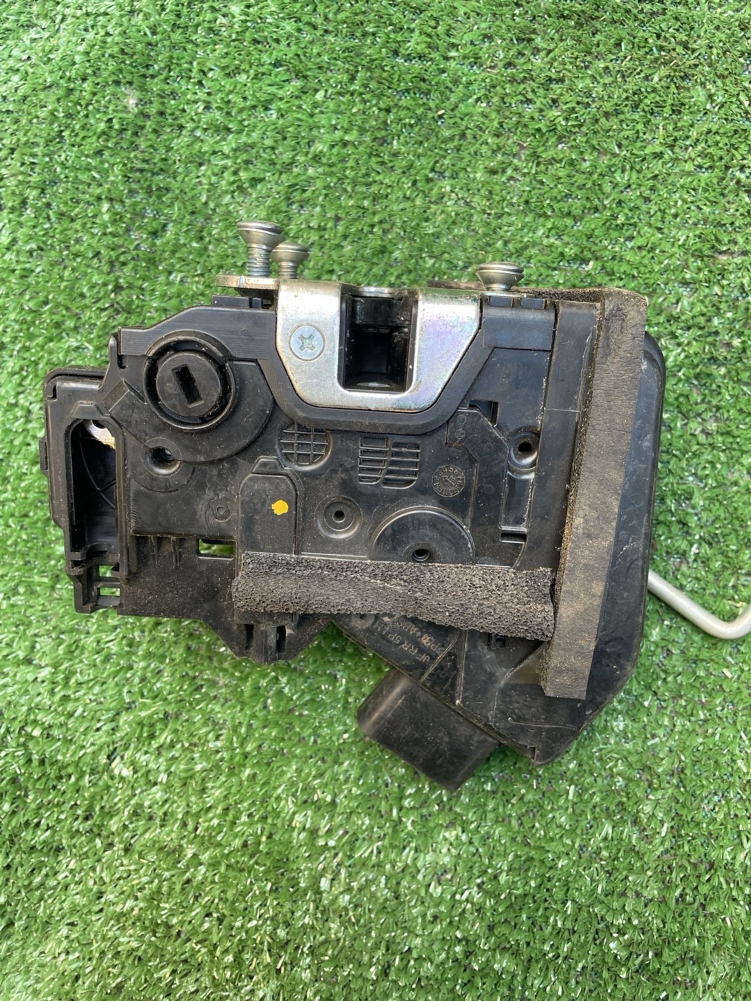https://gcs.partsauto.market/rn-stockpro.appspot.com/thmbs/userImages/f92b14355489e3b224da6399a17e0798/part/0c180c5e-511c-4ce4-90a4-90af0bea2a5a_1747318562460.jpg