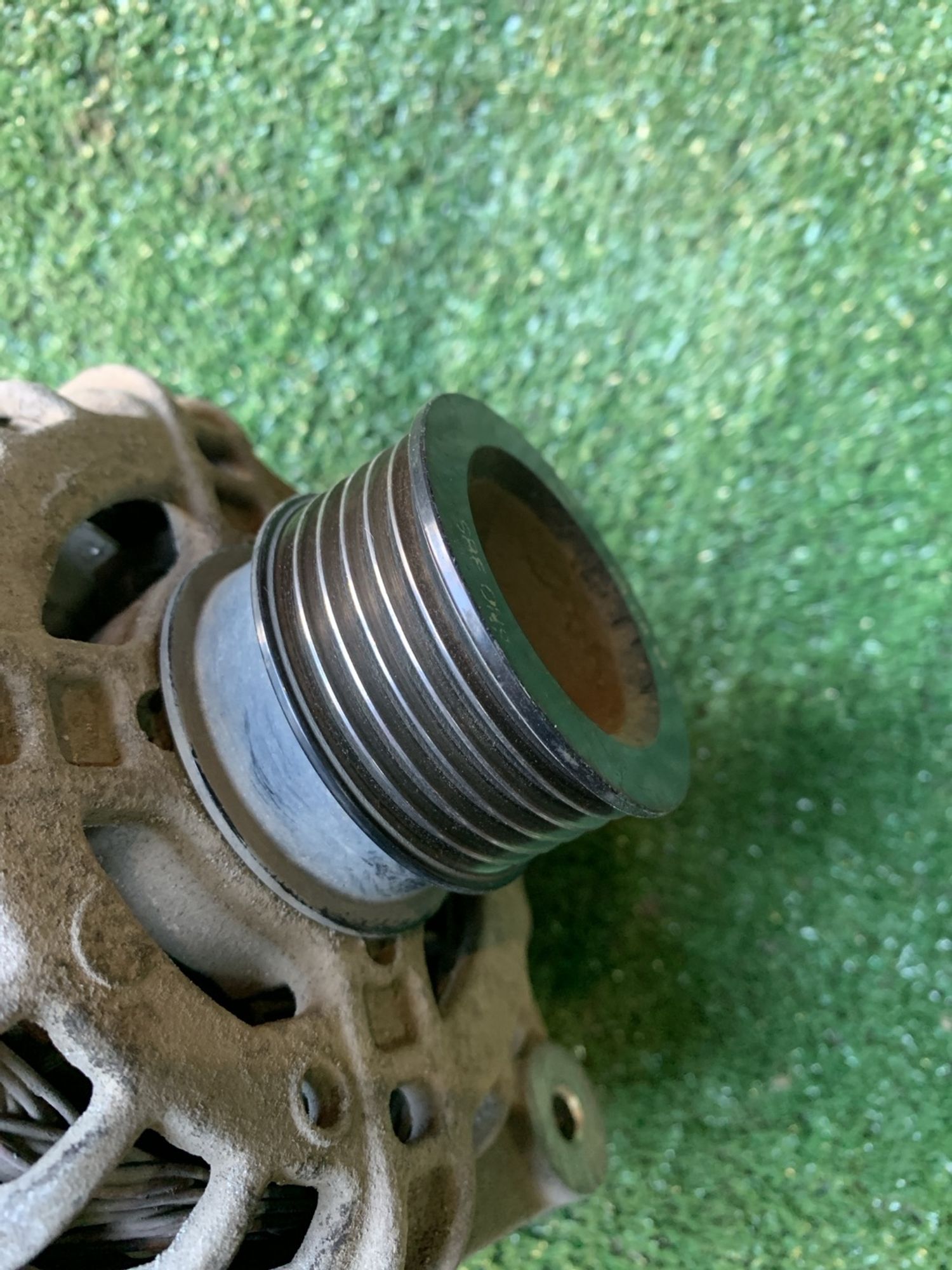 https://gcs.partsauto.market/rn-stockpro.appspot.com/thmbs/userImages/f92b14355489e3b224da6399a17e0798/part/0d7121cf-4eb9-48b3-9603-45ff30c69f77_1748152575748.jpg