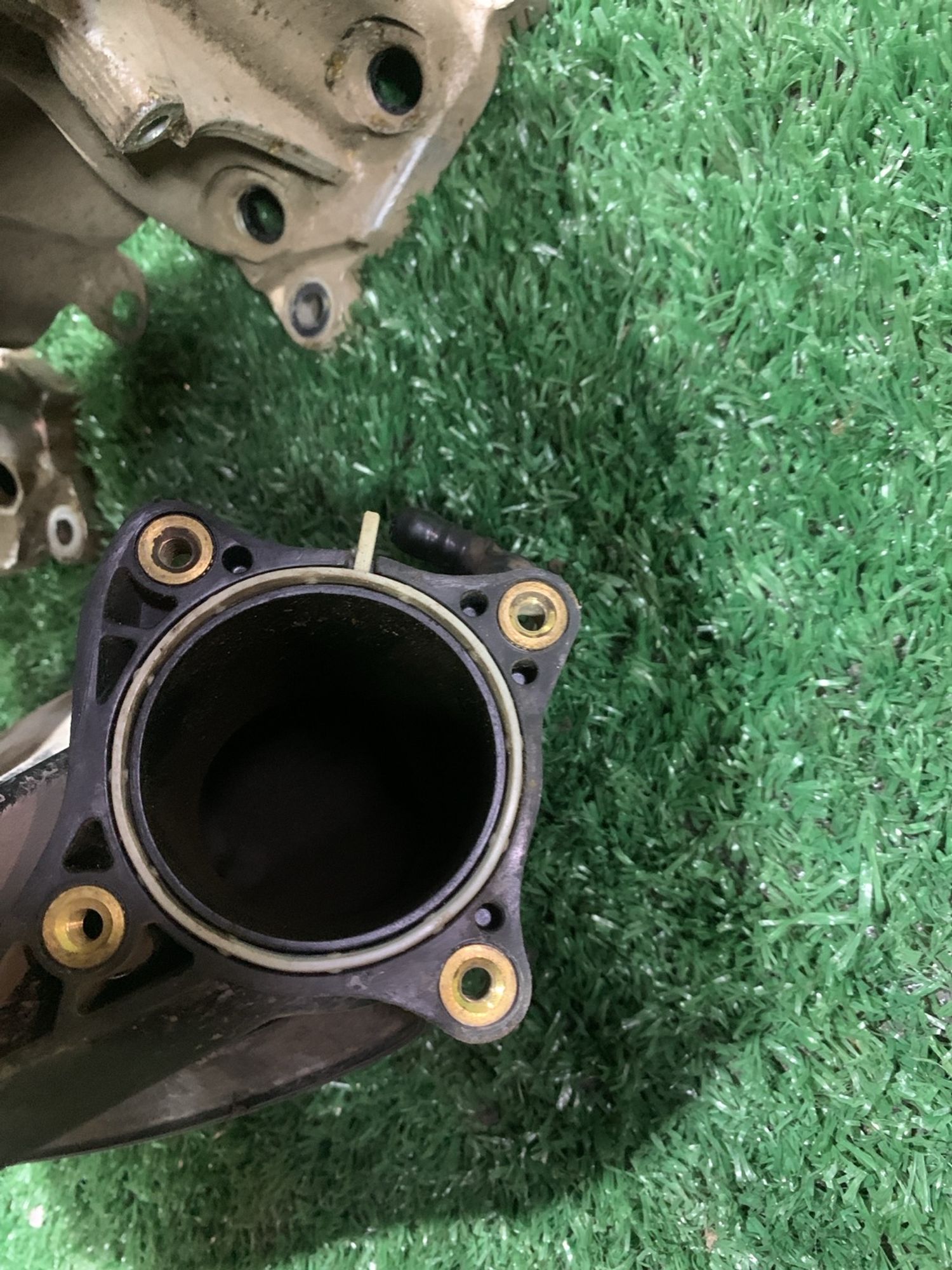 https://gcs.partsauto.market/rn-stockpro.appspot.com/thmbs/userImages/f92b14355489e3b224da6399a17e0798/part/0e26830a-8dda-4640-9b68-7cbaba3742ad_1749114415953.jpg