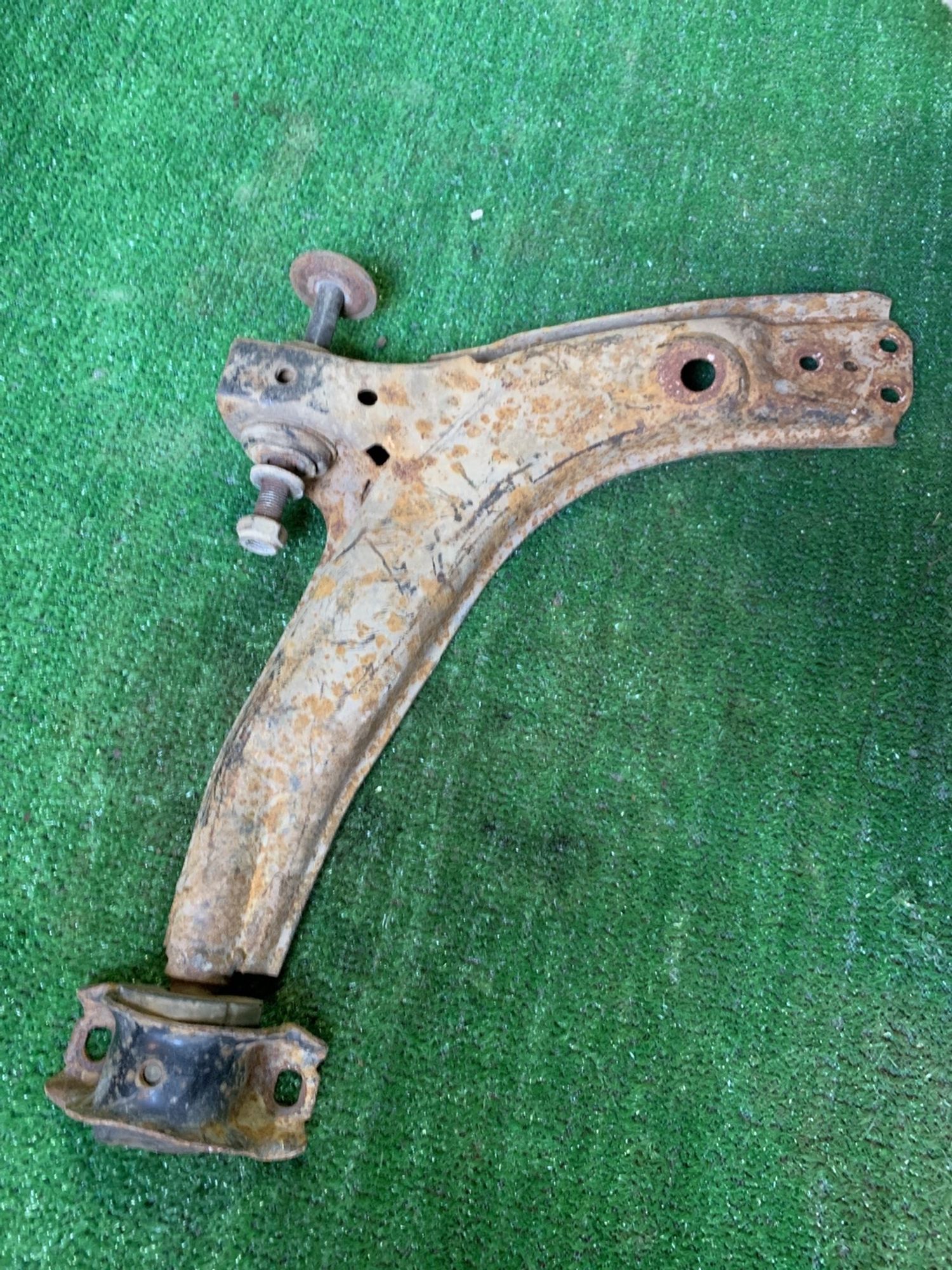 https://gcs.partsauto.market/rn-stockpro.appspot.com/thmbs/userImages/f92b14355489e3b224da6399a17e0798/part/0f4aa71b-b736-4cf5-acd8-cce0ad23460e_1746358469281.jpg