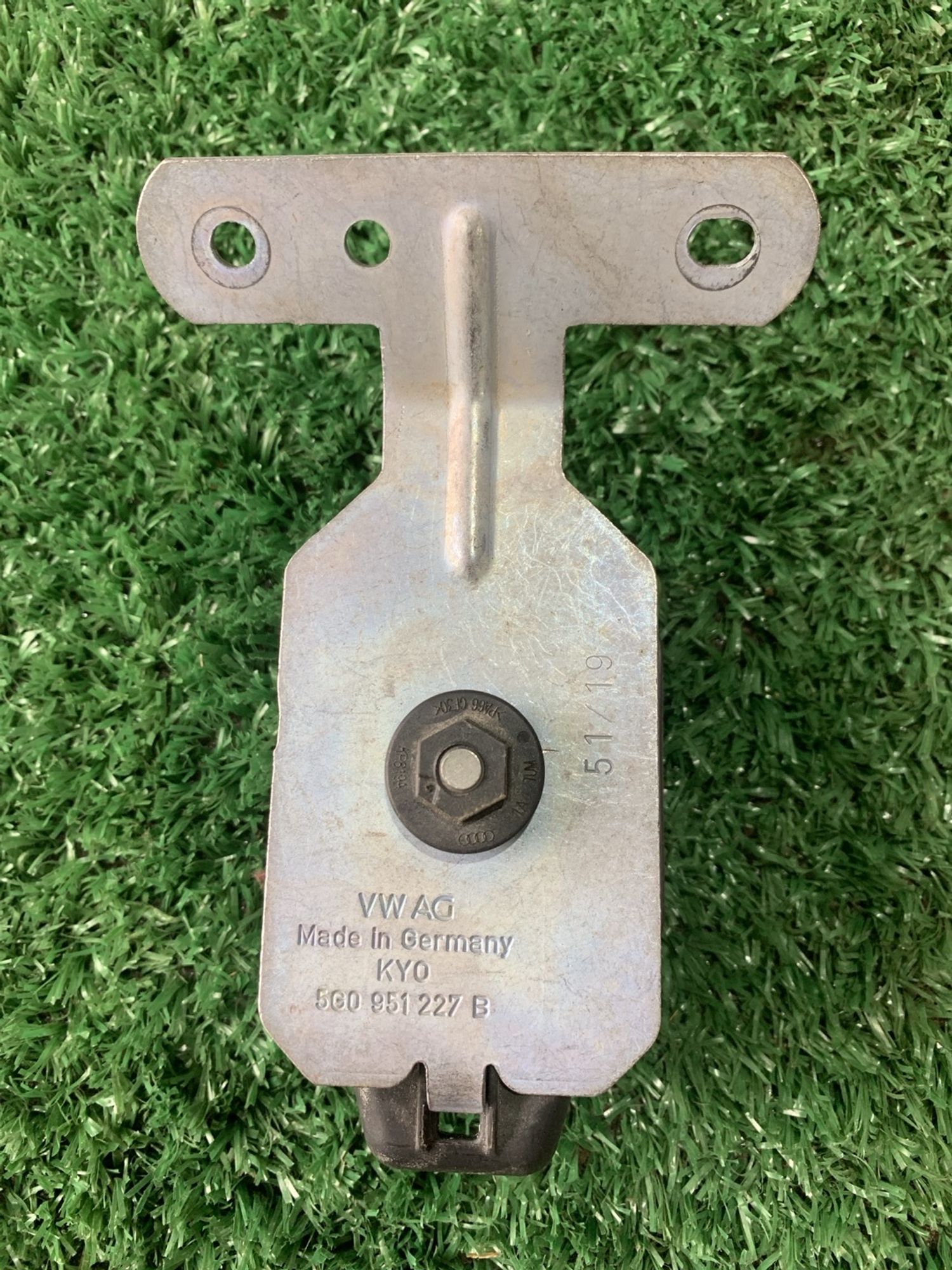 https://gcs.partsauto.market/rn-stockpro.appspot.com/thmbs/userImages/f92b14355489e3b224da6399a17e0798/part/1d7a6542-4d75-44b7-8445-b12d57b2d159_1749984900513.jpg