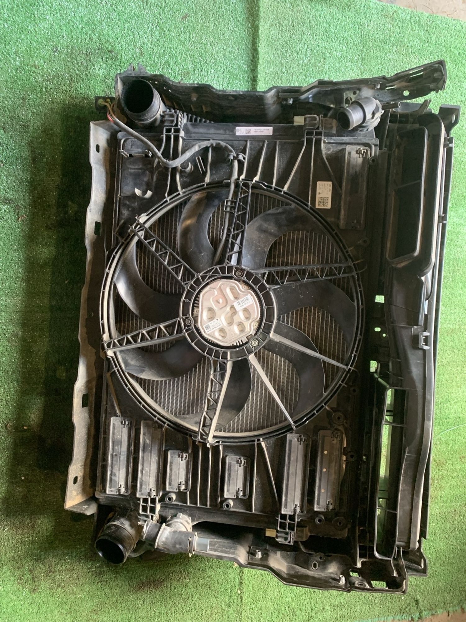 https://gcs.partsauto.market/rn-stockpro.appspot.com/thmbs/userImages/f92b14355489e3b224da6399a17e0798/part/1fe7304c-5455-4d34-92c2-bdc701cc69c8_1749027257406.jpg