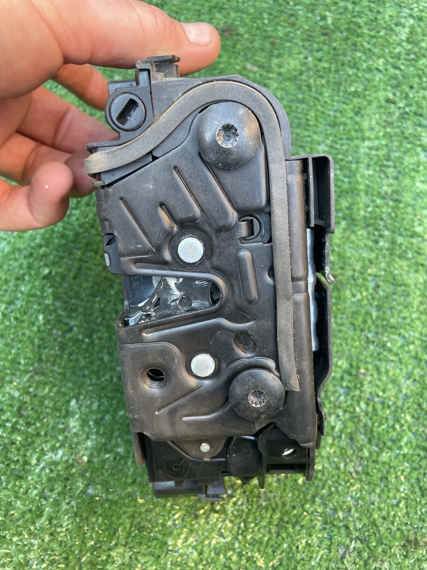 https://gcs.partsauto.market/rn-stockpro.appspot.com/thmbs/userImages/f92b14355489e3b224da6399a17e0798/part/2c66fc11-e707-47a6-9a20-bc820eb12e94_1747394025789.jpg