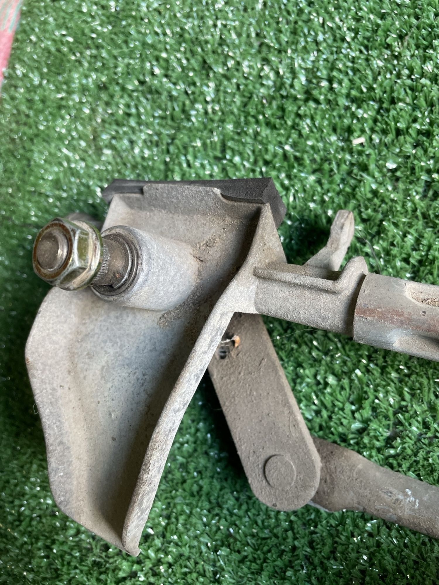 https://gcs.partsauto.market/rn-stockpro.appspot.com/thmbs/userImages/f92b14355489e3b224da6399a17e0798/part/2fa92718-7216-4a71-b4fc-97f9b700ccbc_1747052359372.jpg