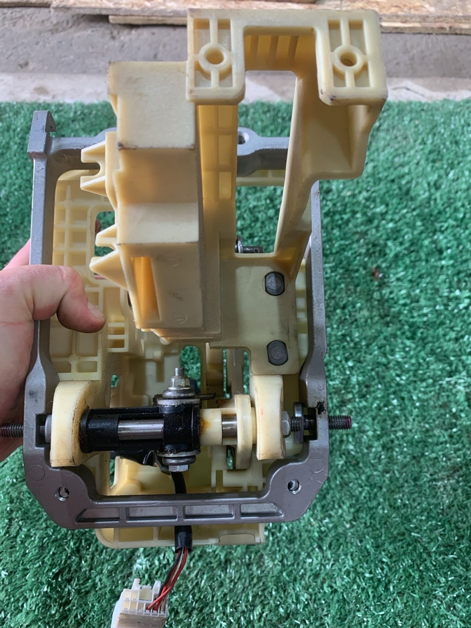 https://gcs.partsauto.market/rn-stockpro.appspot.com/thmbs/userImages/f92b14355489e3b224da6399a17e0798/part/308e10d9-1d72-434a-8878-b873d872d450_1749040584896.jpg