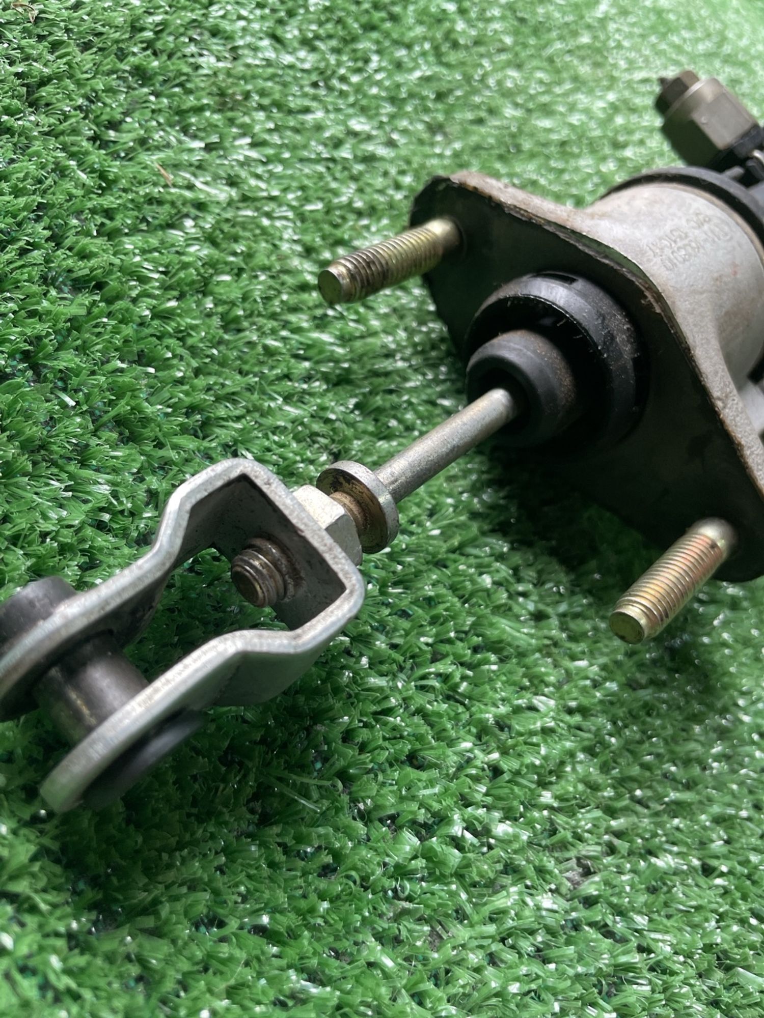 https://gcs.partsauto.market/rn-stockpro.appspot.com/thmbs/userImages/f92b14355489e3b224da6399a17e0798/part/321685a3-c1a3-40b7-8fe7-45027a050b01_1746871031387.jpg