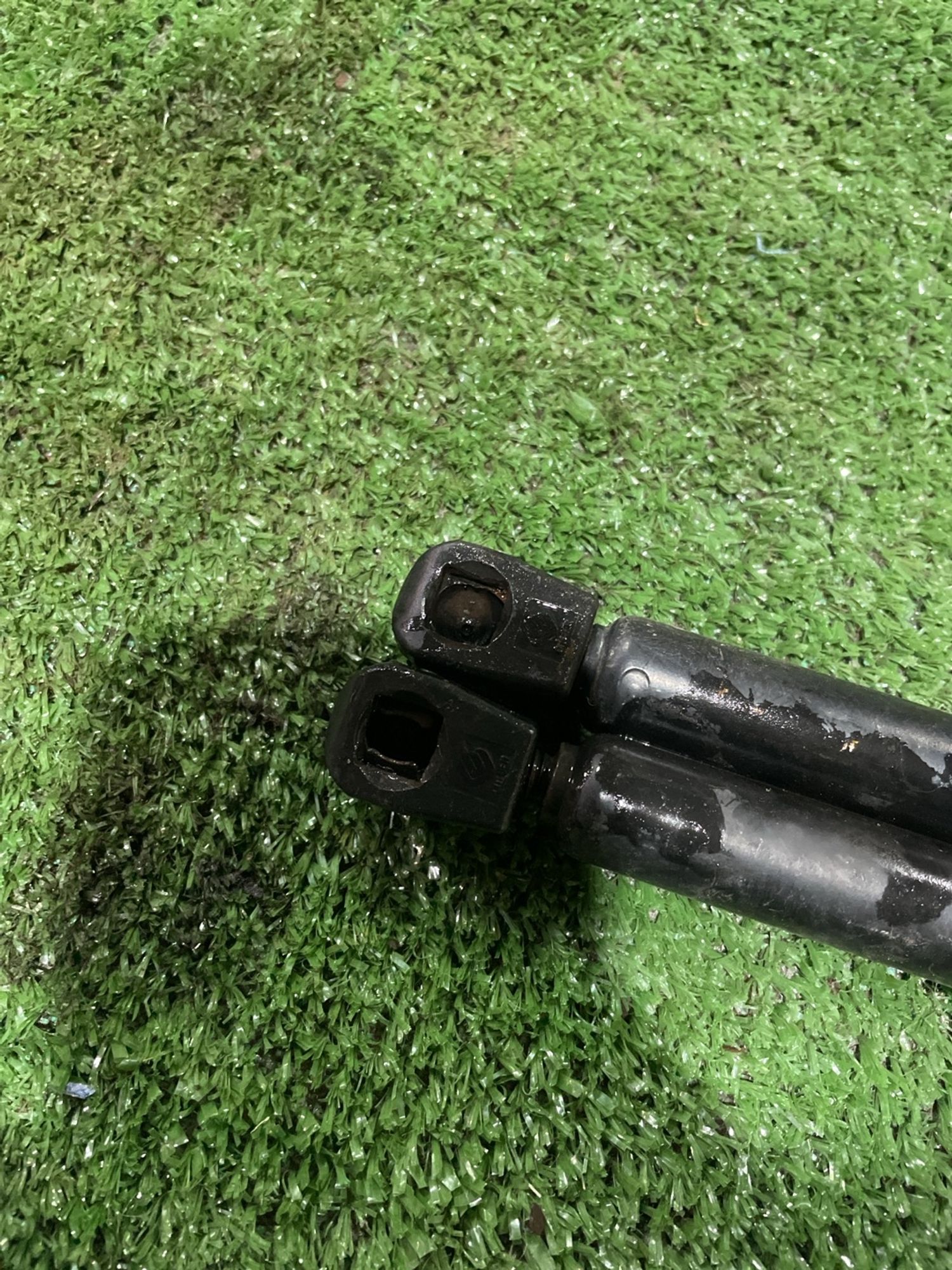 https://gcs.partsauto.market/rn-stockpro.appspot.com/thmbs/userImages/f92b14355489e3b224da6399a17e0798/part/3410dea2-4a26-4c4d-959c-15d5f553ddba_1746701258292.jpg
