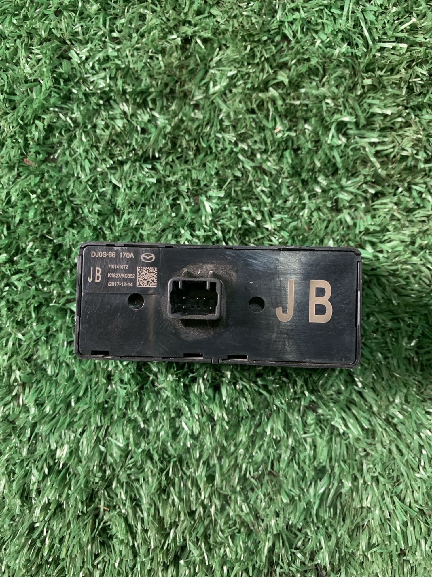 https://gcs.partsauto.market/rn-stockpro.appspot.com/thmbs/userImages/f92b14355489e3b224da6399a17e0798/part/35cdd1df-a8e5-407b-ad0b-48a290e9e239_1750505862730.jpg