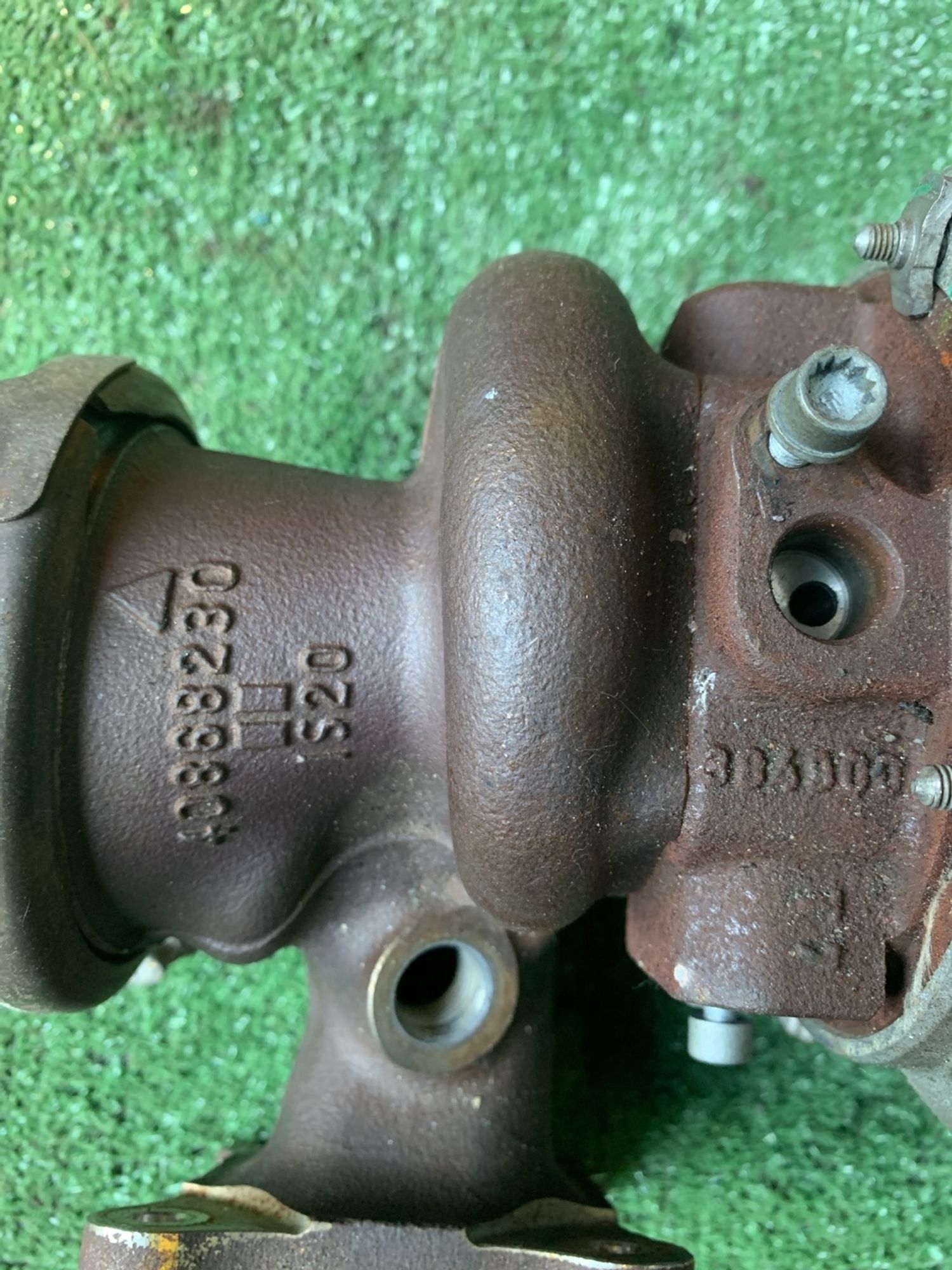 https://gcs.partsauto.market/rn-stockpro.appspot.com/thmbs/userImages/f92b14355489e3b224da6399a17e0798/part/3990e2c7-05a4-4306-a0a6-ff24a16a4889_1748177782352.jpg