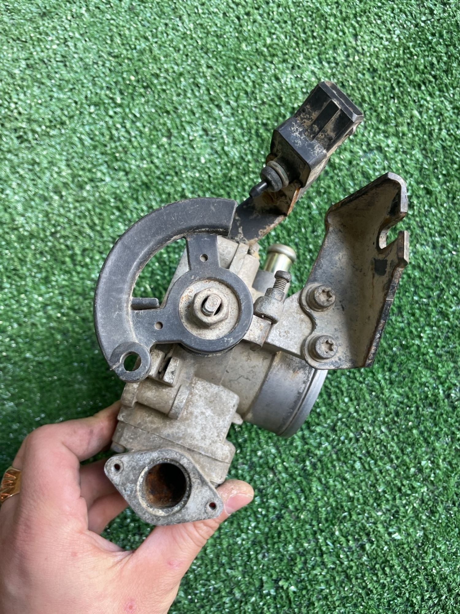 https://gcs.partsauto.market/rn-stockpro.appspot.com/thmbs/userImages/f92b14355489e3b224da6399a17e0798/part/3a6683ca-e287-41b9-ab9d-fffb667cf2cb_1746953748851.jpg
