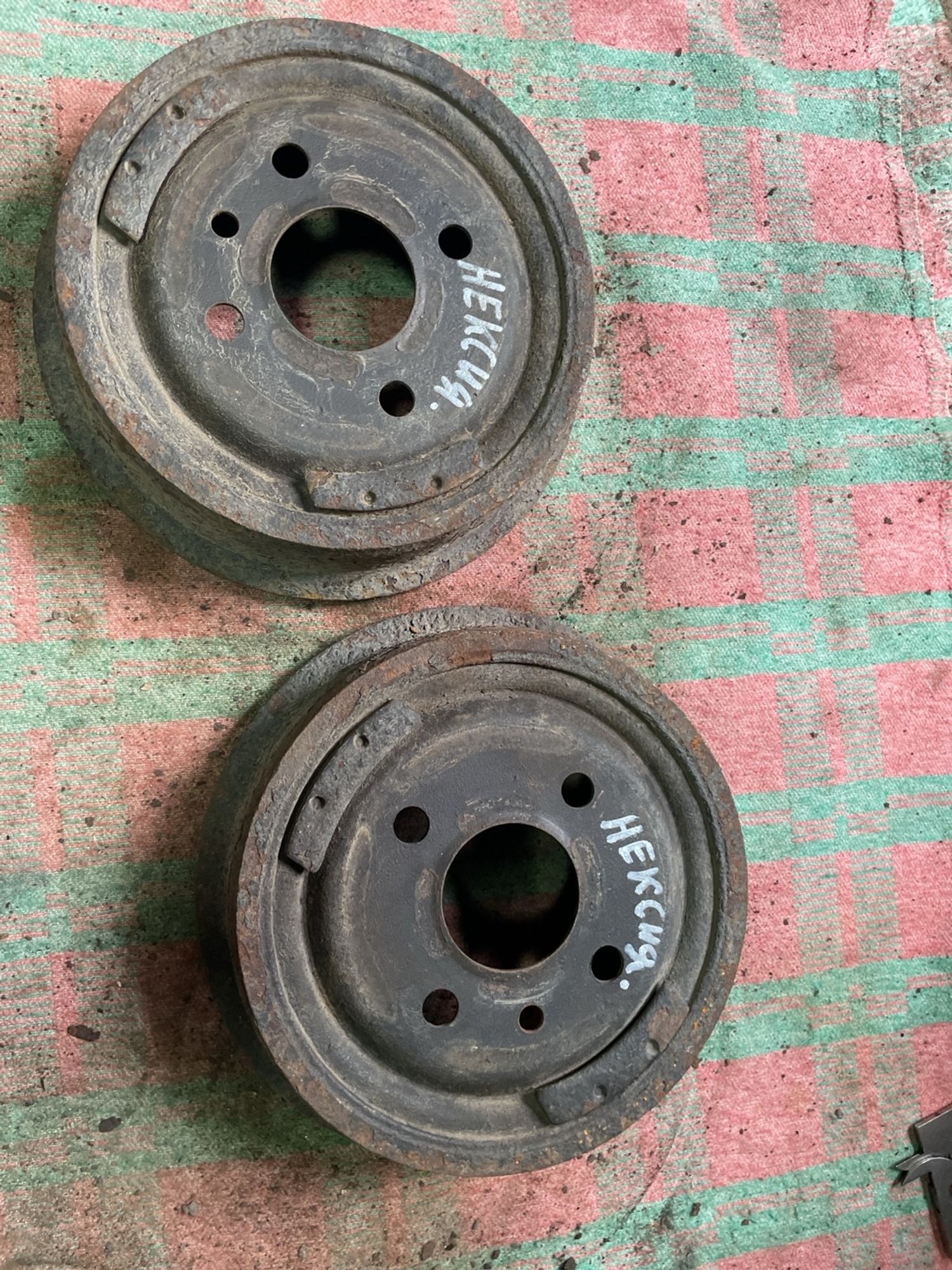 https://gcs.partsauto.market/rn-stockpro.appspot.com/thmbs/userImages/f92b14355489e3b224da6399a17e0798/part/3b3ddeac-540c-41cf-87f5-29cdc910a12a_1746174853431.jpg