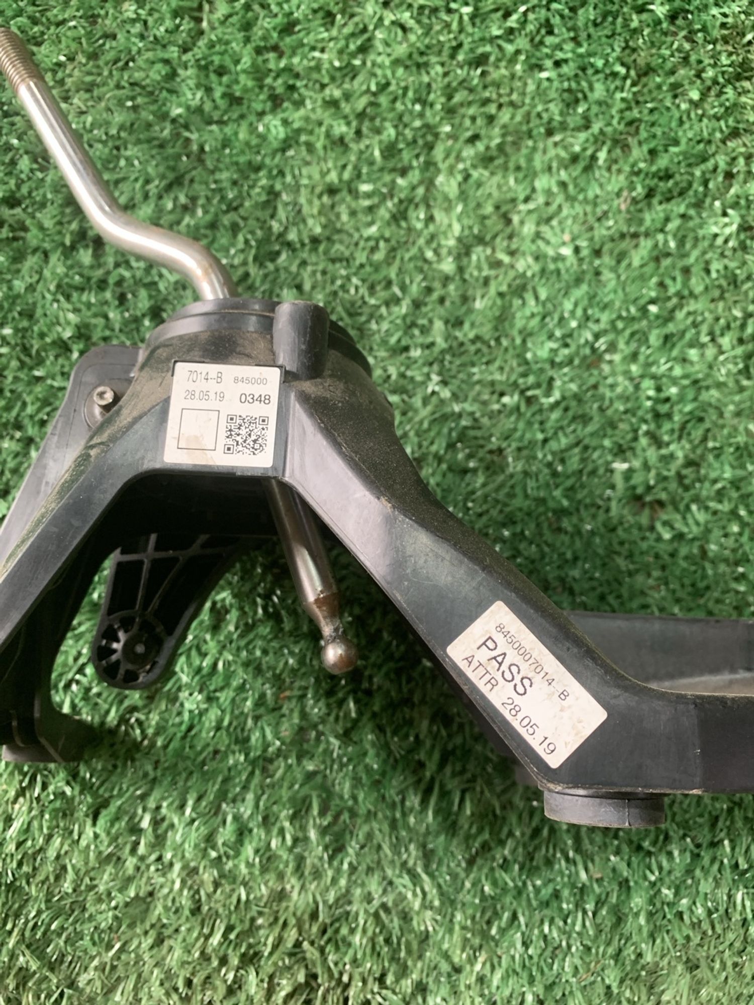 https://gcs.partsauto.market/rn-stockpro.appspot.com/thmbs/userImages/f92b14355489e3b224da6399a17e0798/part/41efcff7-b7b4-4a27-9bf4-f8d4dc42210d_1749036340121.jpg