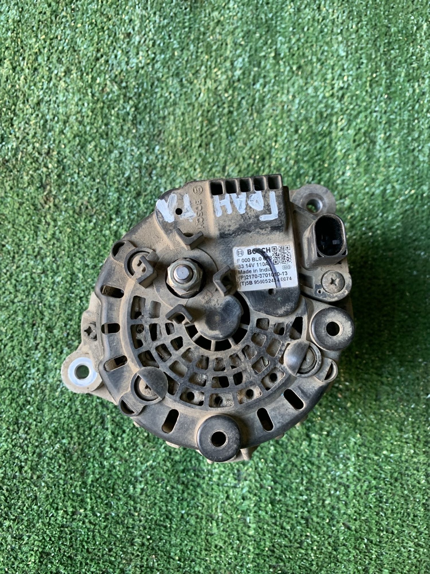 https://gcs.partsauto.market/rn-stockpro.appspot.com/thmbs/userImages/f92b14355489e3b224da6399a17e0798/part/4603bdd6-1791-4b78-afea-1d8158b0edc8_1748152570974.jpg