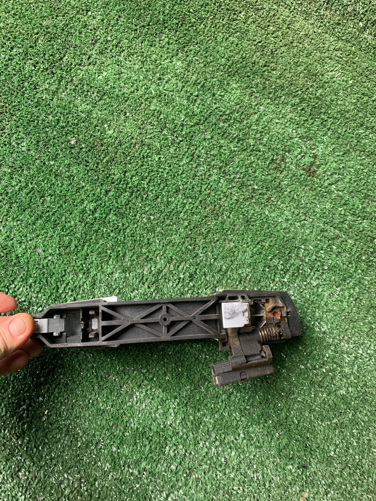 https://gcs.partsauto.market/rn-stockpro.appspot.com/thmbs/userImages/f92b14355489e3b224da6399a17e0798/part/4818bbbe-f3a2-4f2b-88b2-0b5352921af5_1747488800385.jpg