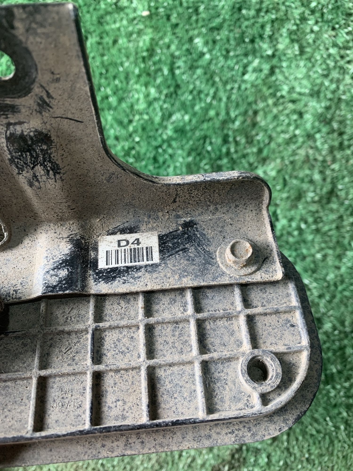 https://gcs.partsauto.market/rn-stockpro.appspot.com/thmbs/userImages/f92b14355489e3b224da6399a17e0798/part/48633884-a6fc-439a-99c1-b75457e0ce5b_1749896403709.jpg