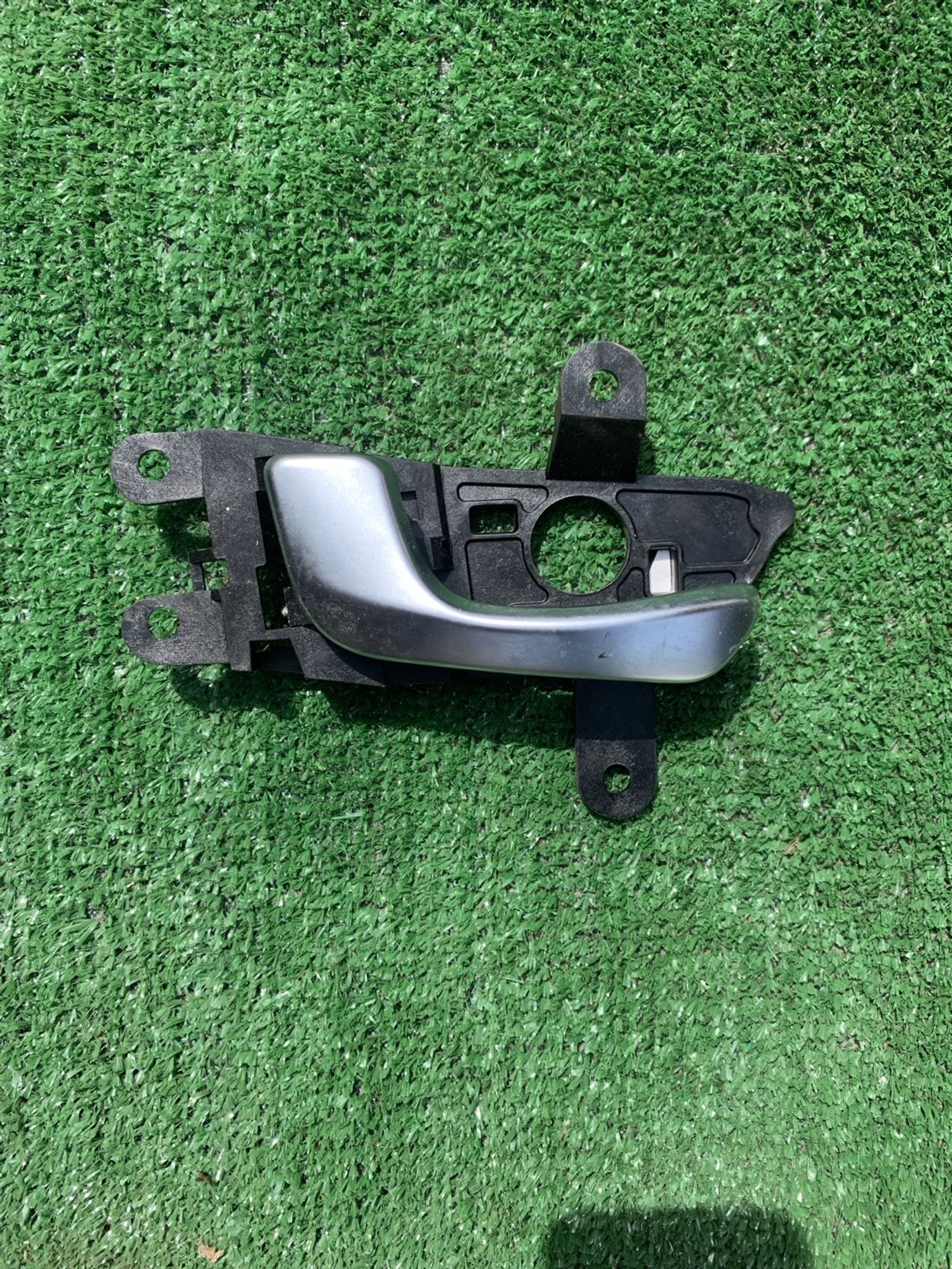https://gcs.partsauto.market/rn-stockpro.appspot.com/thmbs/userImages/f92b14355489e3b224da6399a17e0798/part/4ebc65c5-7407-4512-ad25-a21fbab9772d_1747474919918.jpg