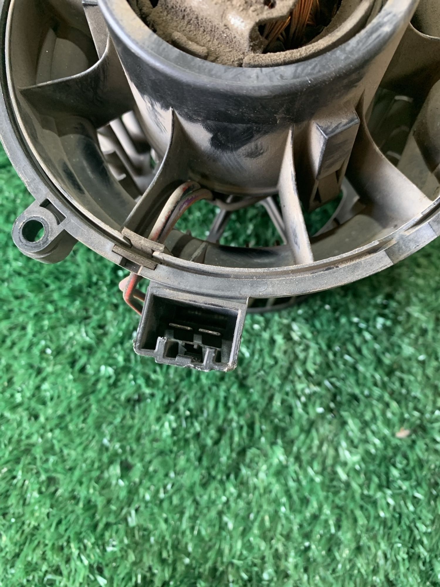 https://gcs.partsauto.market/rn-stockpro.appspot.com/thmbs/userImages/f92b14355489e3b224da6399a17e0798/part/502c543c-c434-48db-9a87-28b03a71dc41_1748970002901.jpg