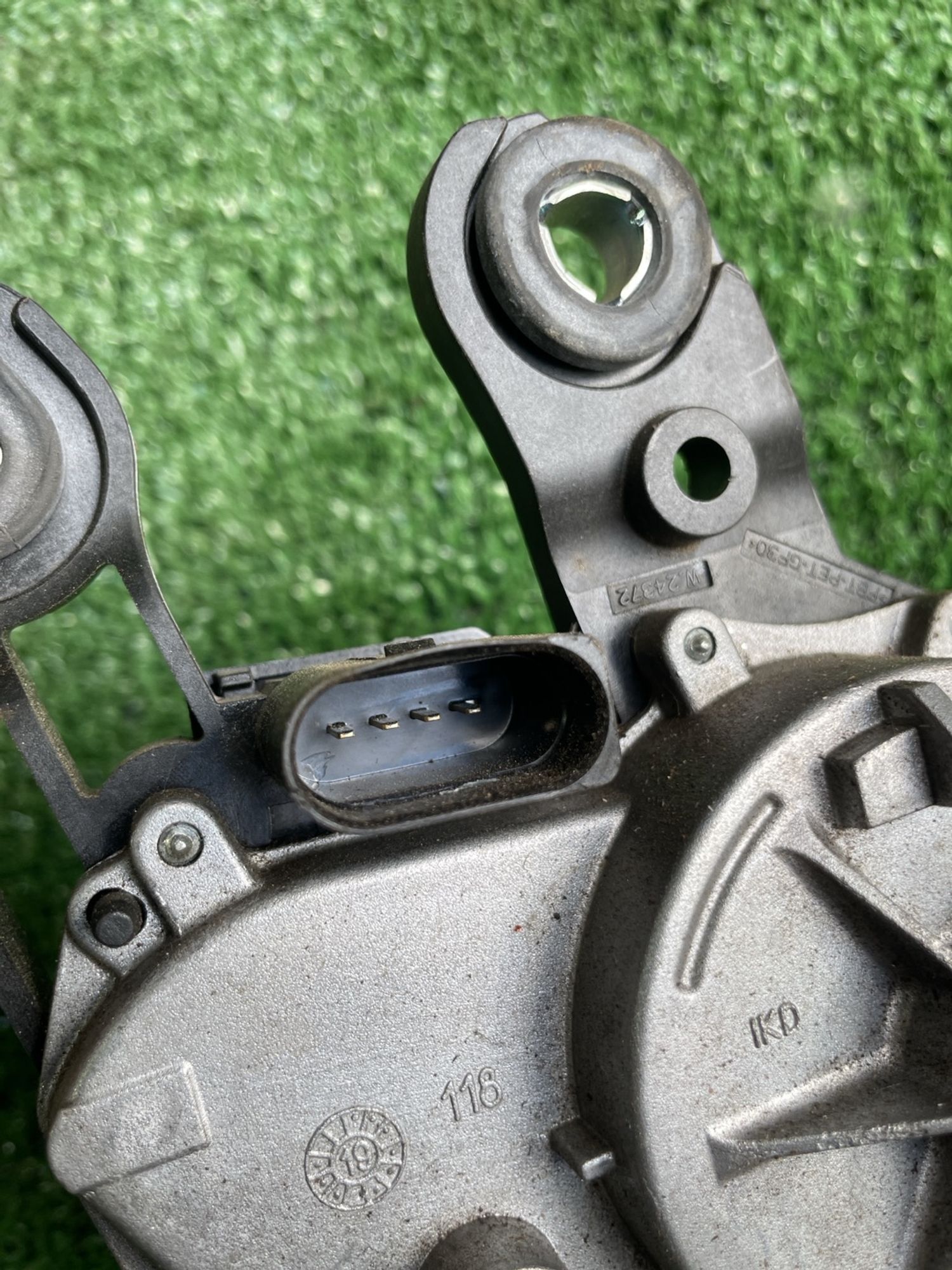 https://gcs.partsauto.market/rn-stockpro.appspot.com/thmbs/userImages/f92b14355489e3b224da6399a17e0798/part/53924ef2-4494-465c-9544-47367f0346fe_1746959997908.jpg