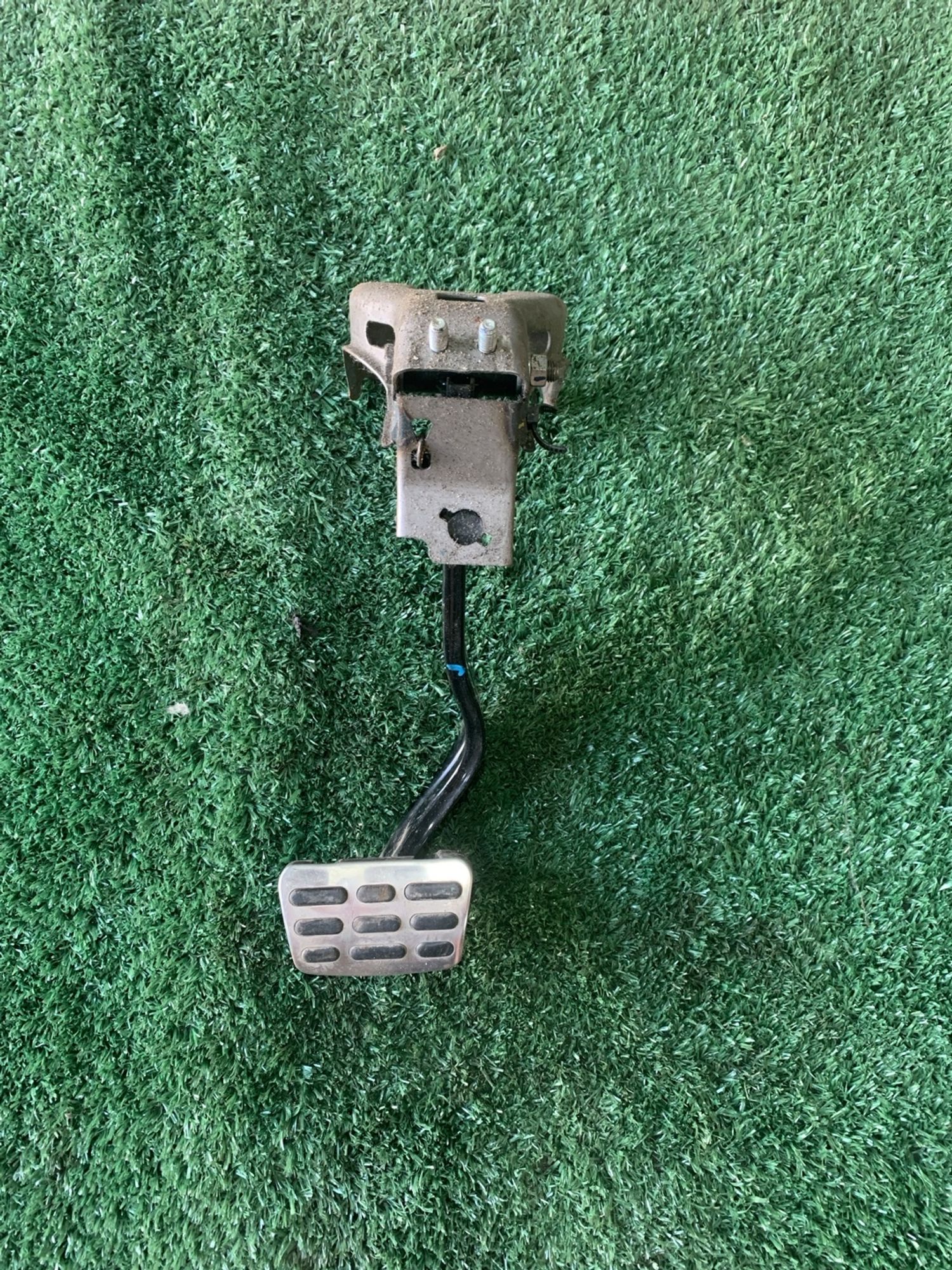 https://gcs.partsauto.market/rn-stockpro.appspot.com/thmbs/userImages/f92b14355489e3b224da6399a17e0798/part/53c47bed-d683-4cef-822d-6e20b981c529_1749708055153.jpg