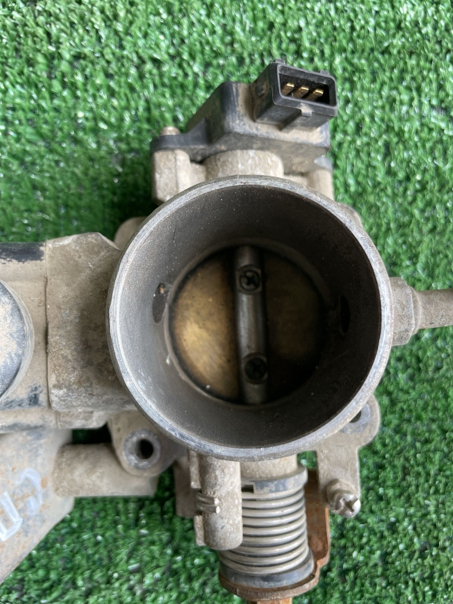 https://gcs.partsauto.market/rn-stockpro.appspot.com/thmbs/userImages/f92b14355489e3b224da6399a17e0798/part/57c7b738-7aae-4b40-bc88-9cefcd96ae86_1746953210762.jpg