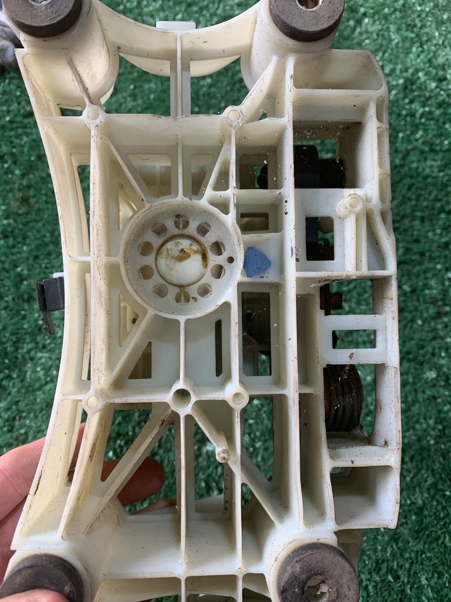 https://gcs.partsauto.market/rn-stockpro.appspot.com/thmbs/userImages/f92b14355489e3b224da6399a17e0798/part/581a4458-c614-4f56-9731-8708365c90db_1749045365753.jpg