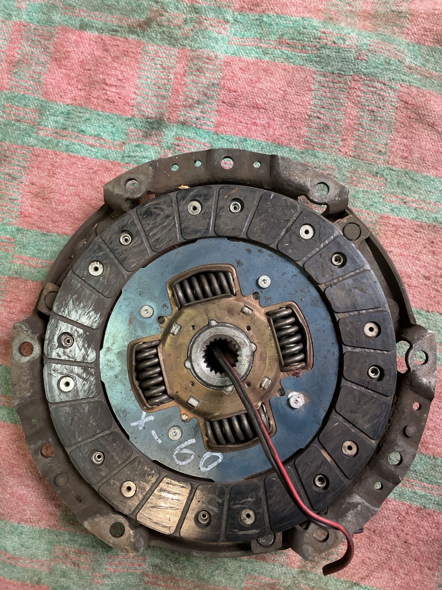 https://gcs.partsauto.market/rn-stockpro.appspot.com/thmbs/userImages/f92b14355489e3b224da6399a17e0798/part/5922dbef-99da-48a0-a462-c5a32529ecdc_1746183216136.jpg