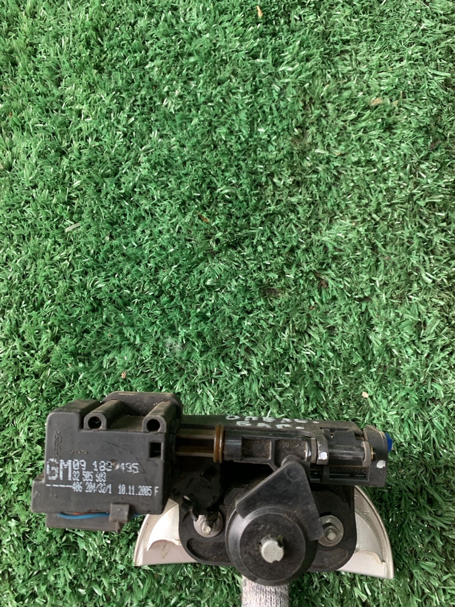 https://gcs.partsauto.market/rn-stockpro.appspot.com/thmbs/userImages/f92b14355489e3b224da6399a17e0798/part/59e75fa8-463f-4d5d-807a-3dbc30341e79_1750071223389.jpg