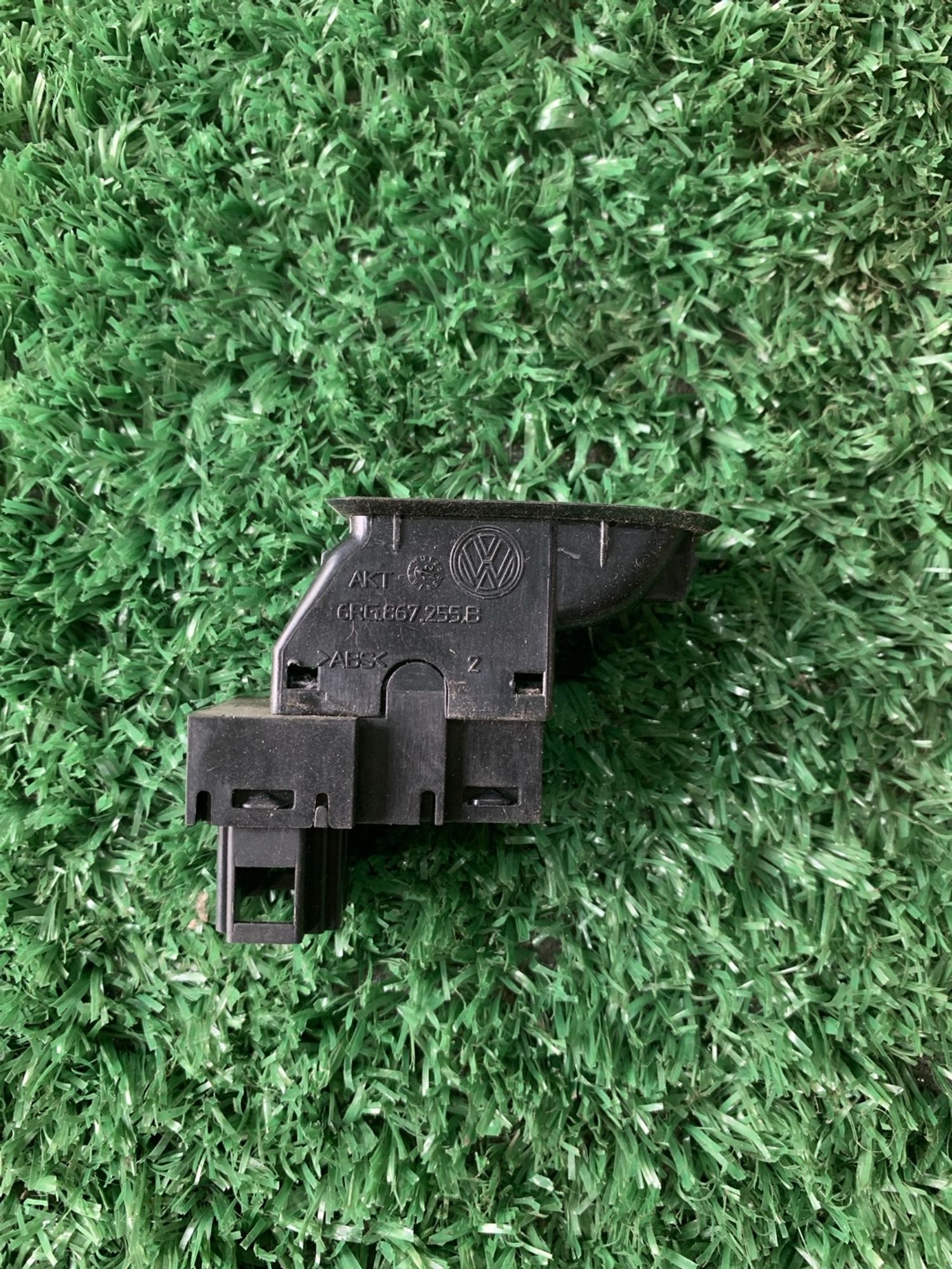 https://gcs.partsauto.market/rn-stockpro.appspot.com/thmbs/userImages/f92b14355489e3b224da6399a17e0798/part/5a860171-9b3f-4eae-bf65-36281f70e7b4_1749887748971.jpg