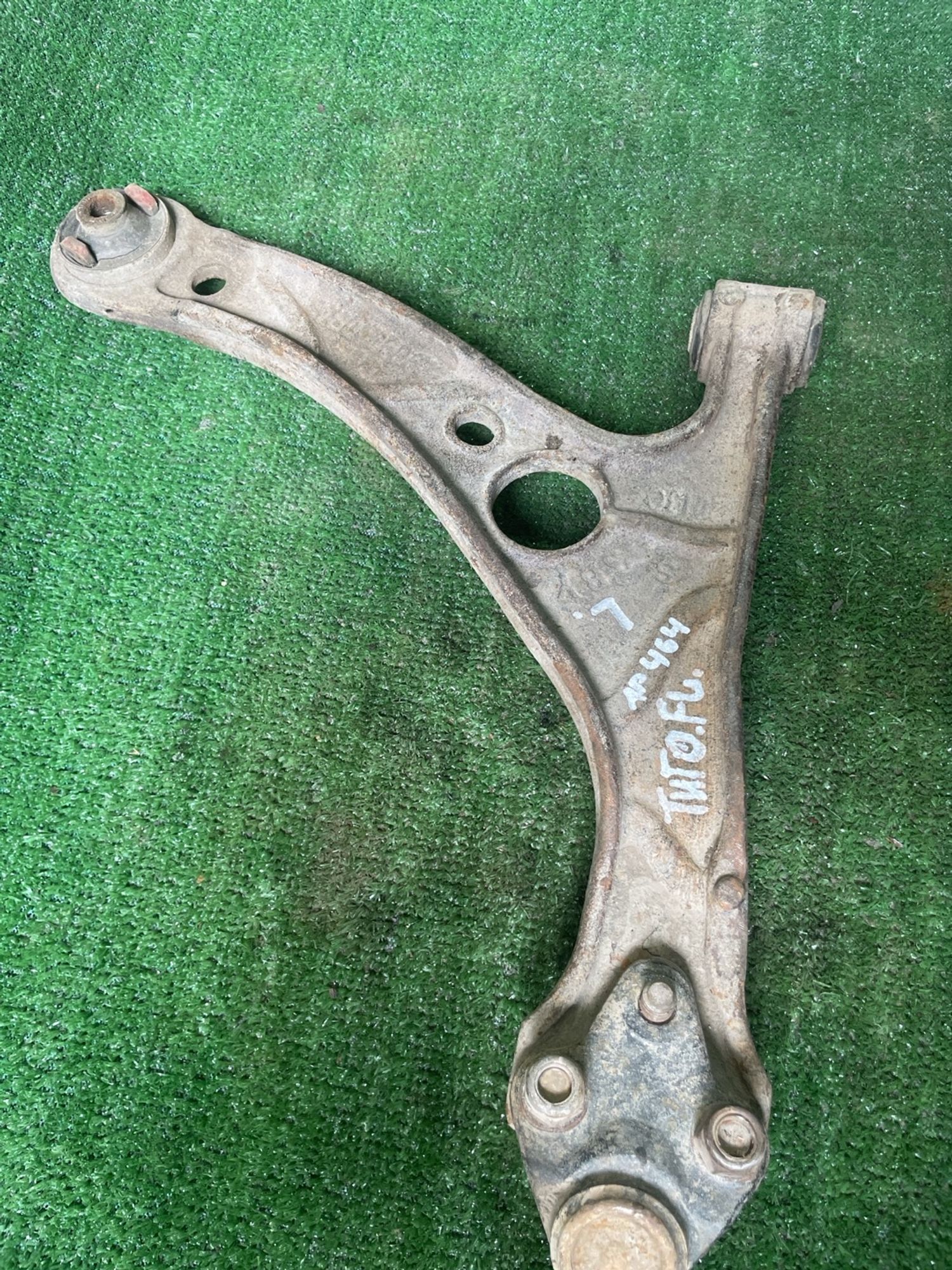 https://gcs.partsauto.market/rn-stockpro.appspot.com/thmbs/userImages/f92b14355489e3b224da6399a17e0798/part/5bd3998d-47c9-40c1-a383-af4bfe9bece3_1746362281688.jpg