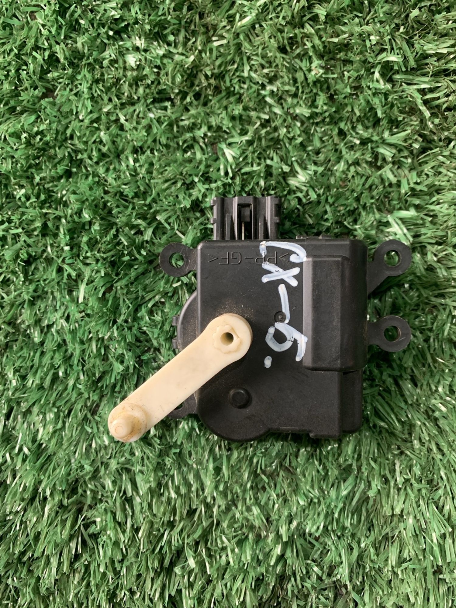 https://gcs.partsauto.market/rn-stockpro.appspot.com/thmbs/userImages/f92b14355489e3b224da6399a17e0798/part/5d7a9eae-3231-4808-9c32-09da1b818dd1_1750512091591.jpg