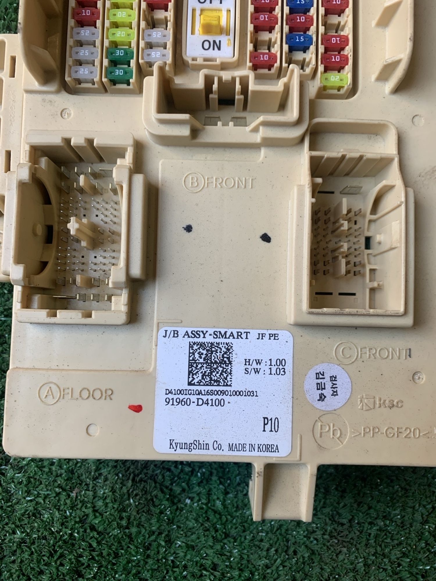 https://gcs.partsauto.market/rn-stockpro.appspot.com/thmbs/userImages/f92b14355489e3b224da6399a17e0798/part/60924ede-bcc1-4a9b-adf5-95025030c58a_1748267333217.jpg