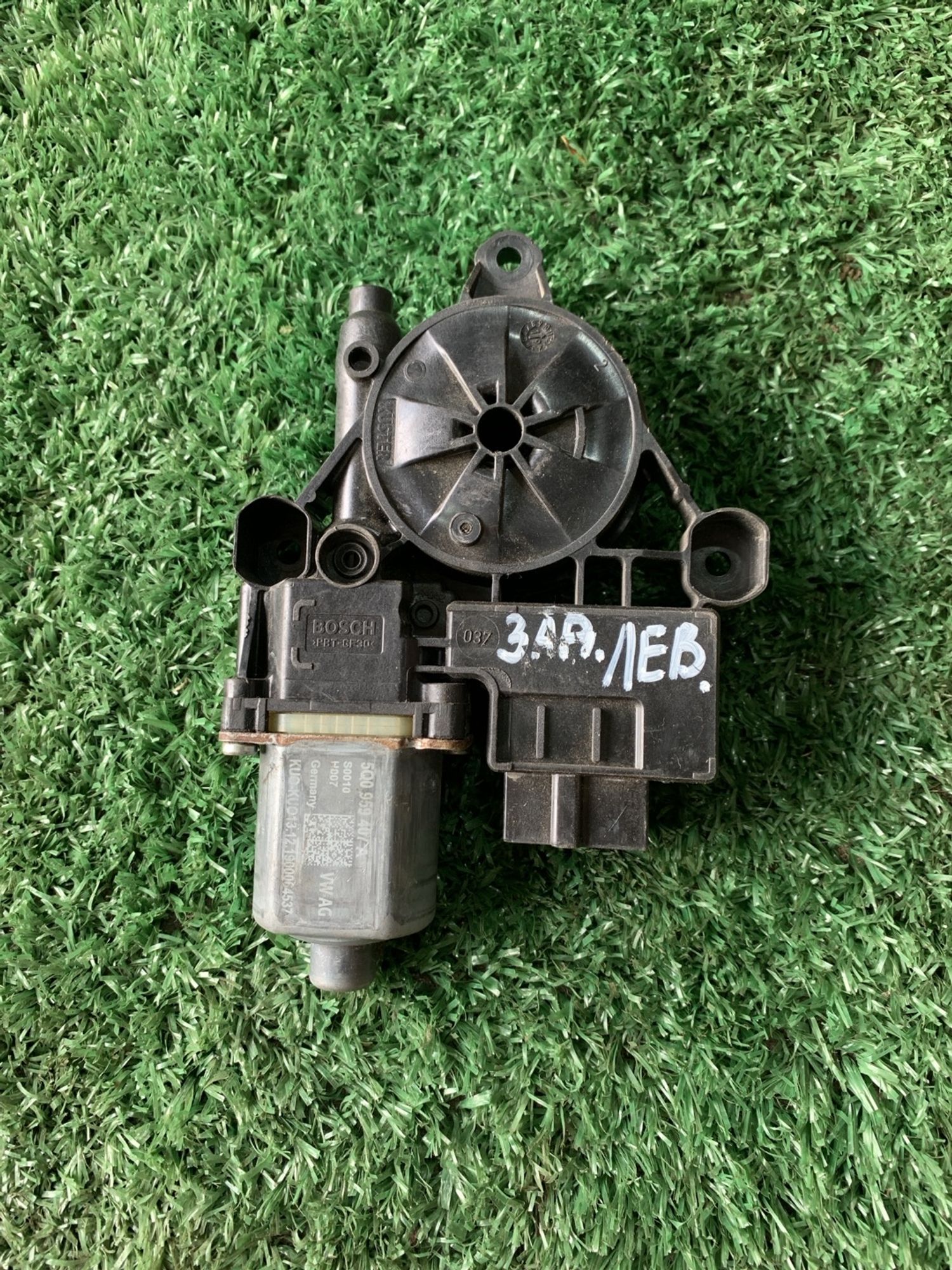 https://gcs.partsauto.market/rn-stockpro.appspot.com/thmbs/userImages/f92b14355489e3b224da6399a17e0798/part/6442f3ab-1ab9-45ce-bbfc-c8a15a9b2bdd_1750058533274.jpg