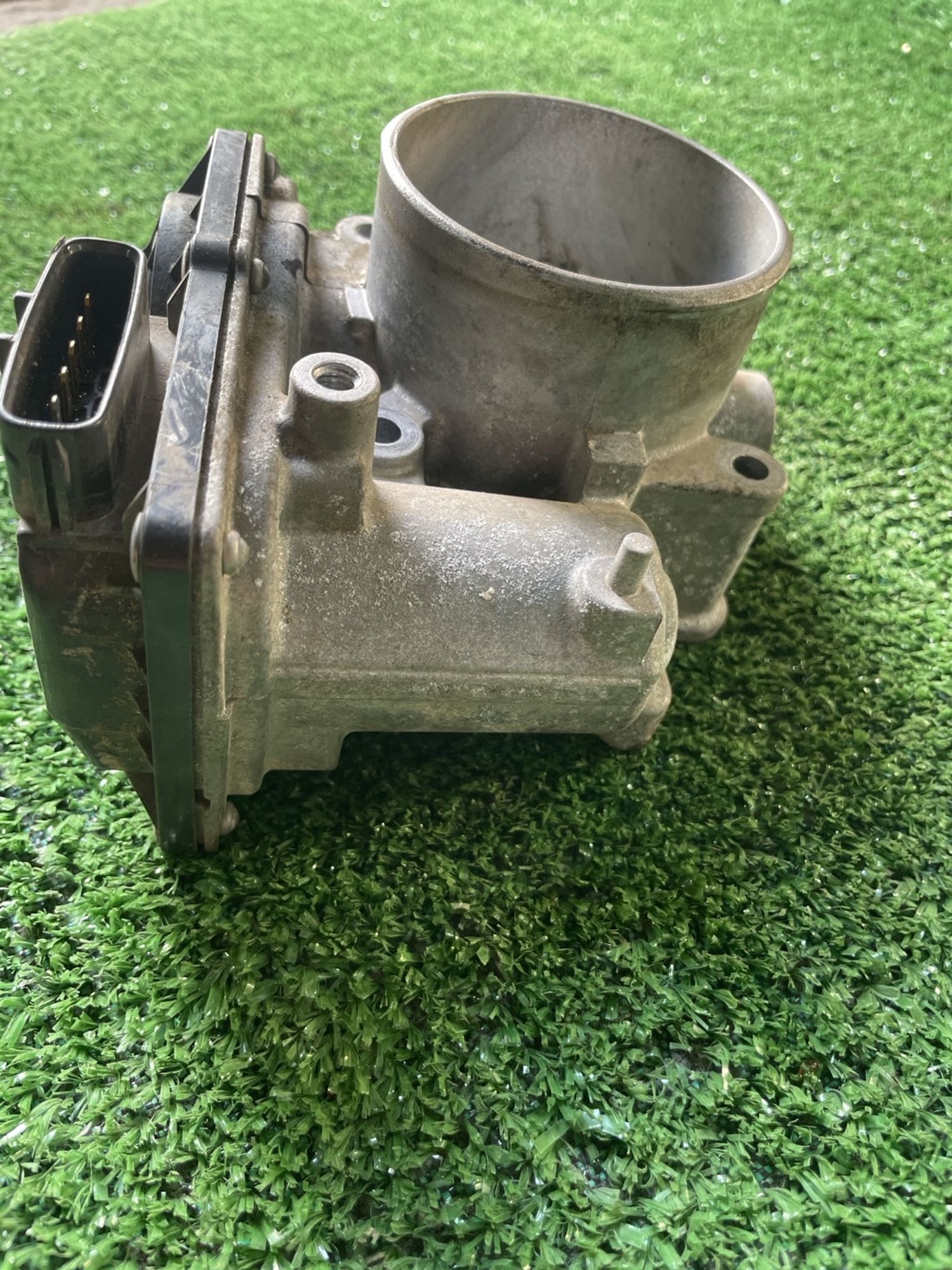 https://gcs.partsauto.market/rn-stockpro.appspot.com/thmbs/userImages/f92b14355489e3b224da6399a17e0798/part/648d5682-9805-4d5d-9646-99ce49508acb_1746885399577.jpg