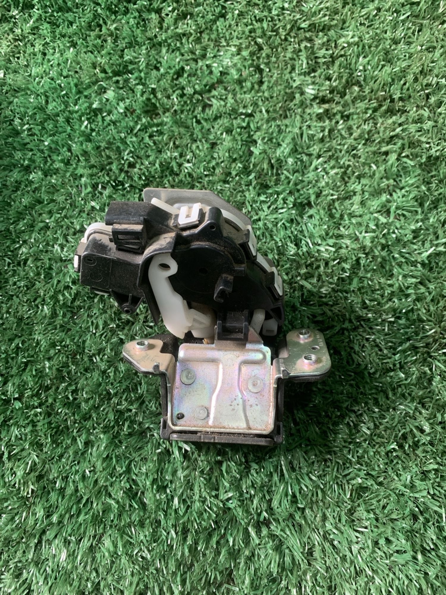 https://gcs.partsauto.market/rn-stockpro.appspot.com/thmbs/userImages/f92b14355489e3b224da6399a17e0798/part/66b8826f-fce1-4941-b830-d42af13b8a08_1750486623864.jpg