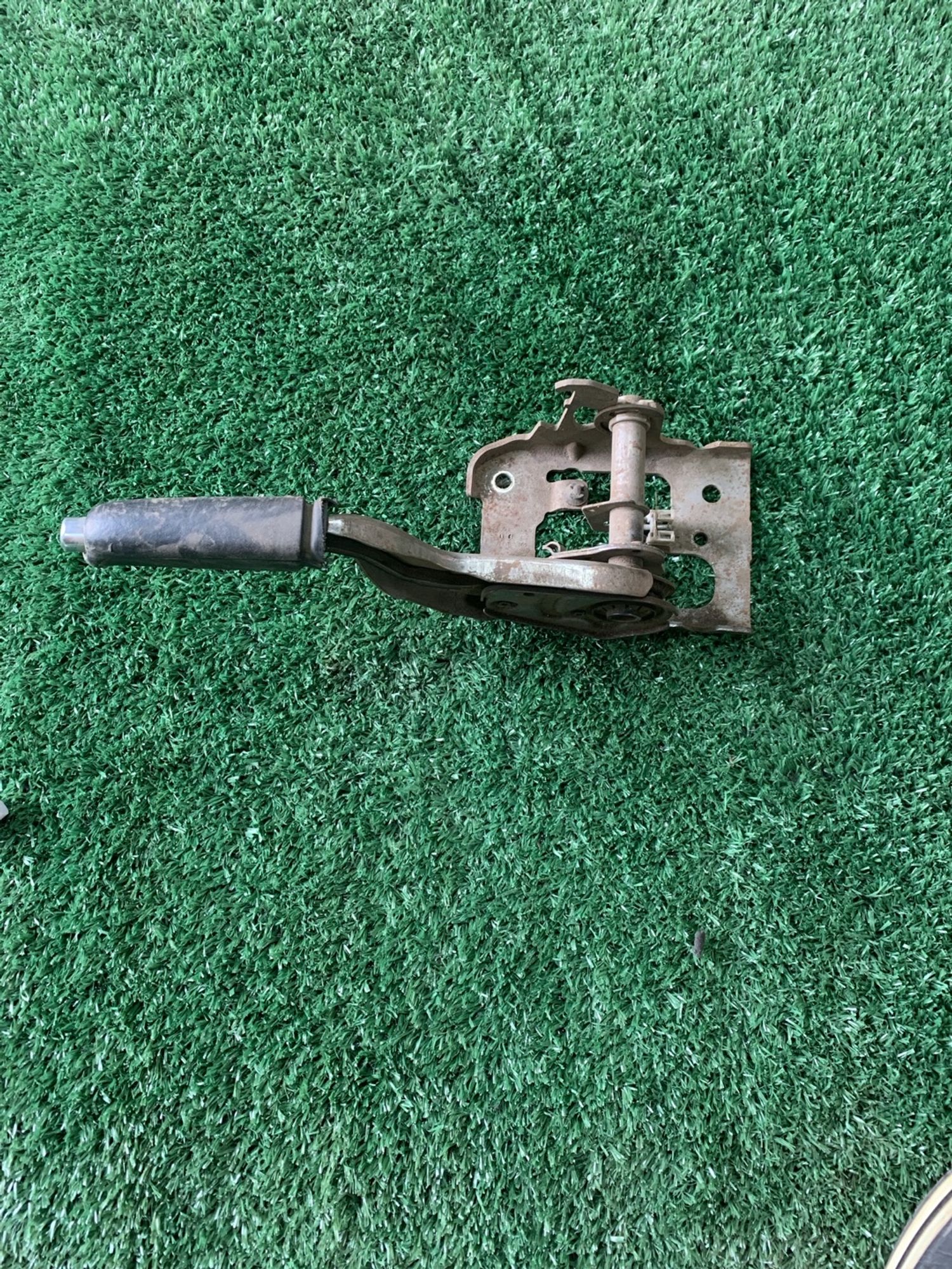 https://gcs.partsauto.market/rn-stockpro.appspot.com/thmbs/userImages/f92b14355489e3b224da6399a17e0798/part/684645e7-ca78-478a-b060-426cff772fc7_1748928661073.jpg