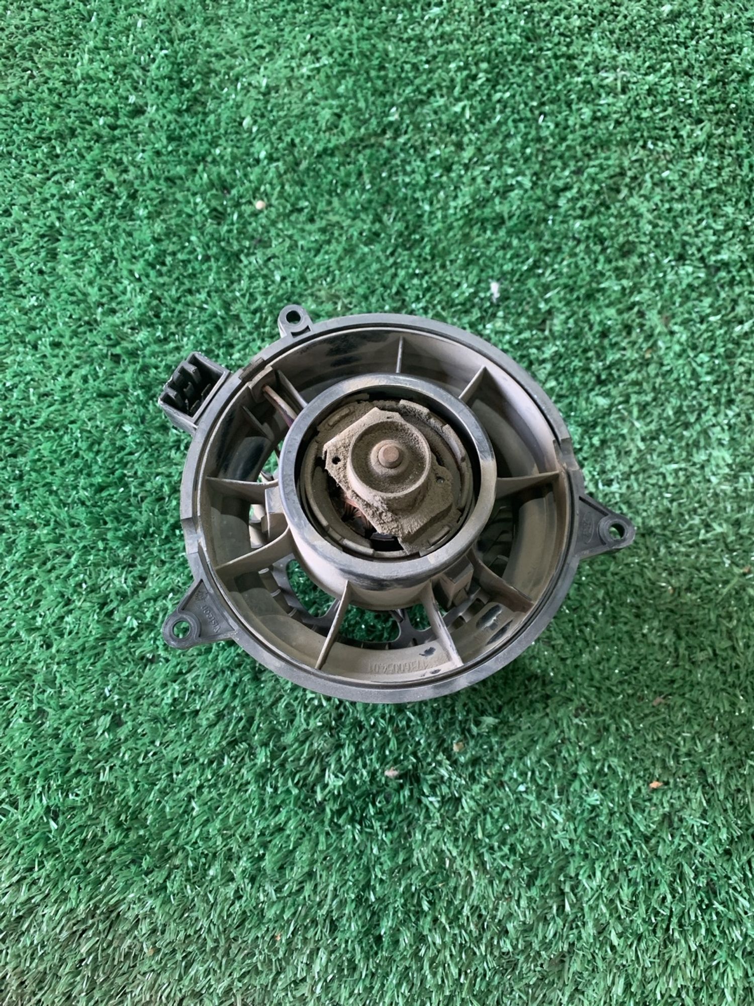 https://gcs.partsauto.market/rn-stockpro.appspot.com/thmbs/userImages/f92b14355489e3b224da6399a17e0798/part/6e2b3252-c2fc-47e4-9825-7d90d1bf8269_1748969998125.jpg