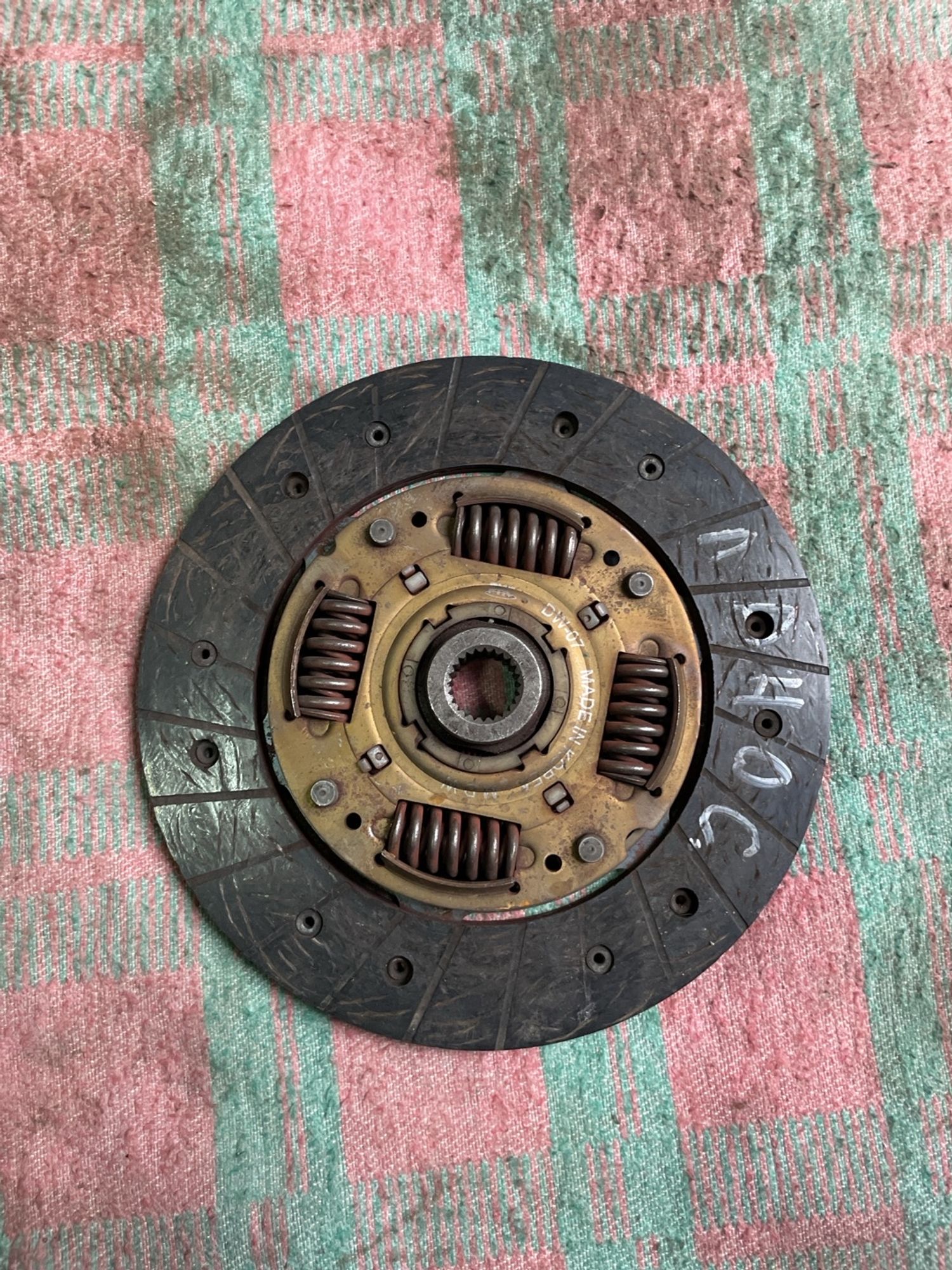 https://gcs.partsauto.market/rn-stockpro.appspot.com/thmbs/userImages/f92b14355489e3b224da6399a17e0798/part/6e493f8d-0639-45a5-89a6-7cbc7130e831_1746181092597.jpg