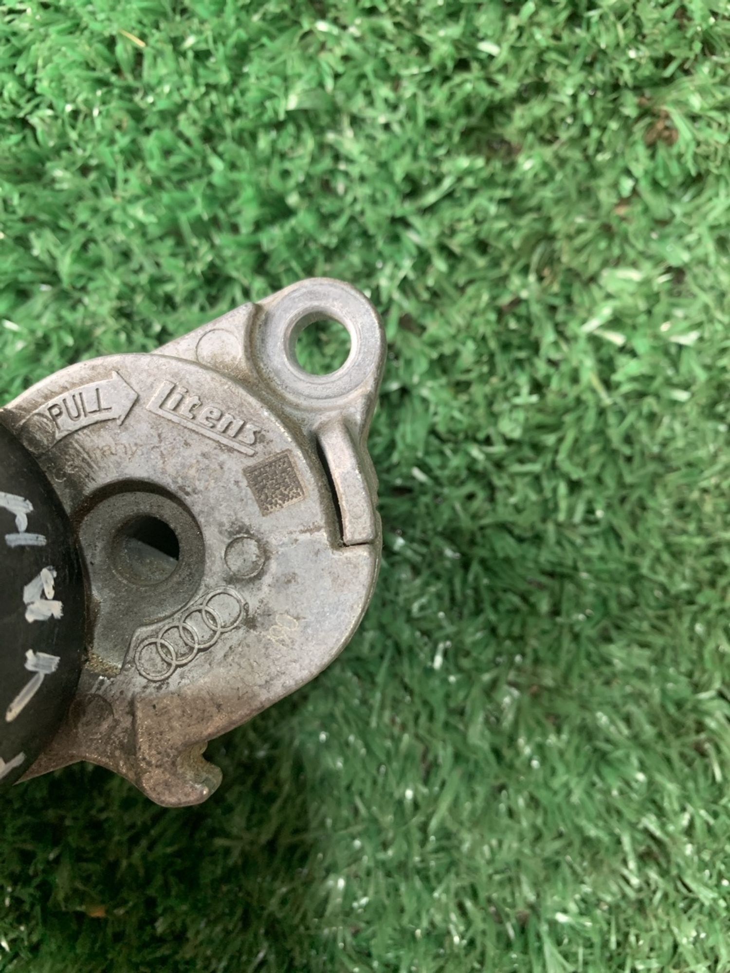 https://gcs.partsauto.market/rn-stockpro.appspot.com/thmbs/userImages/f92b14355489e3b224da6399a17e0798/part/74c10711-5d61-44a7-9bb7-4d0965d0ade2_1749986429574.jpg