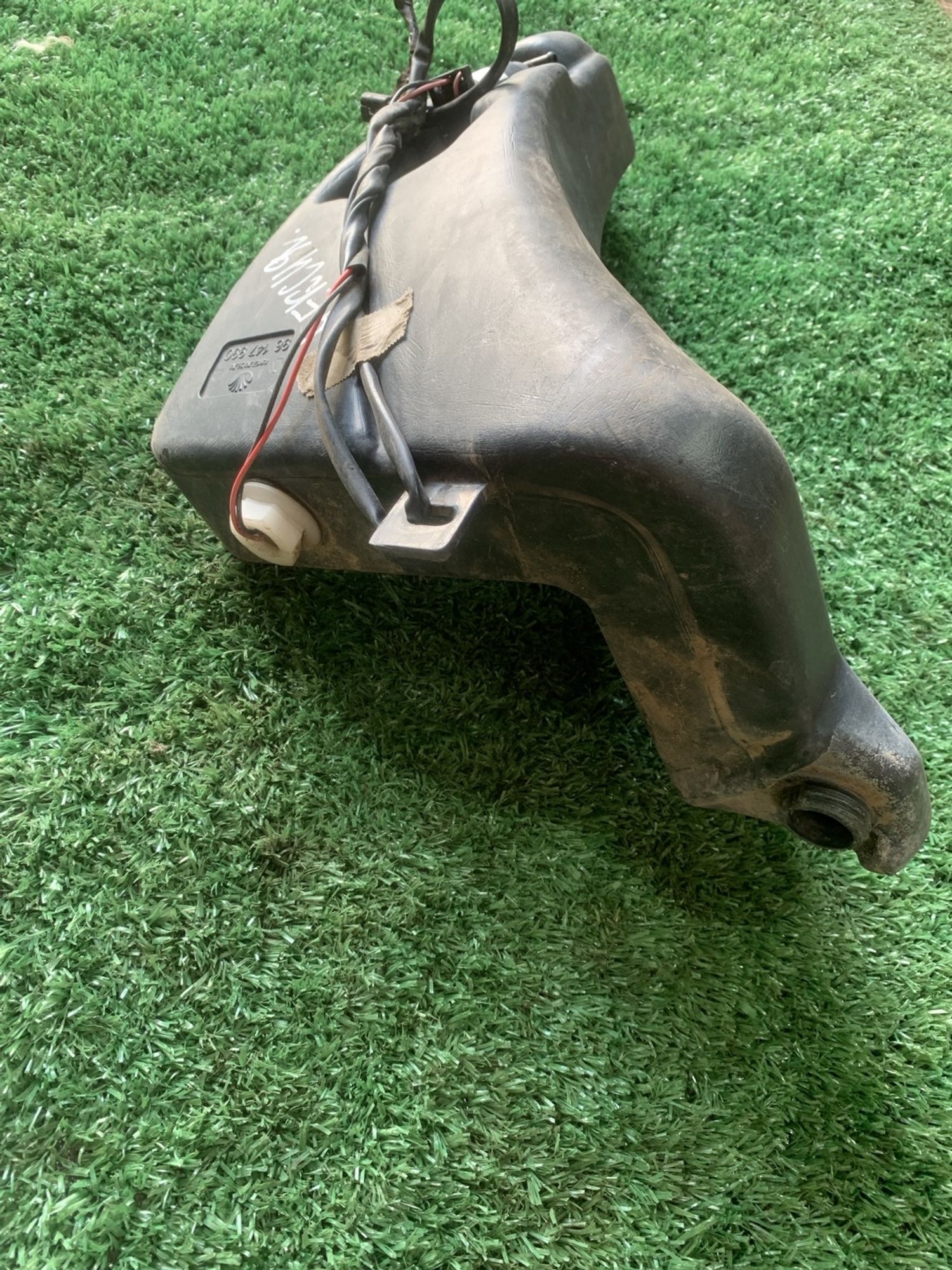 https://gcs.partsauto.market/rn-stockpro.appspot.com/thmbs/userImages/f92b14355489e3b224da6399a17e0798/part/7666f962-1e47-41bf-b56d-d91918da227a_1750402716300.jpg