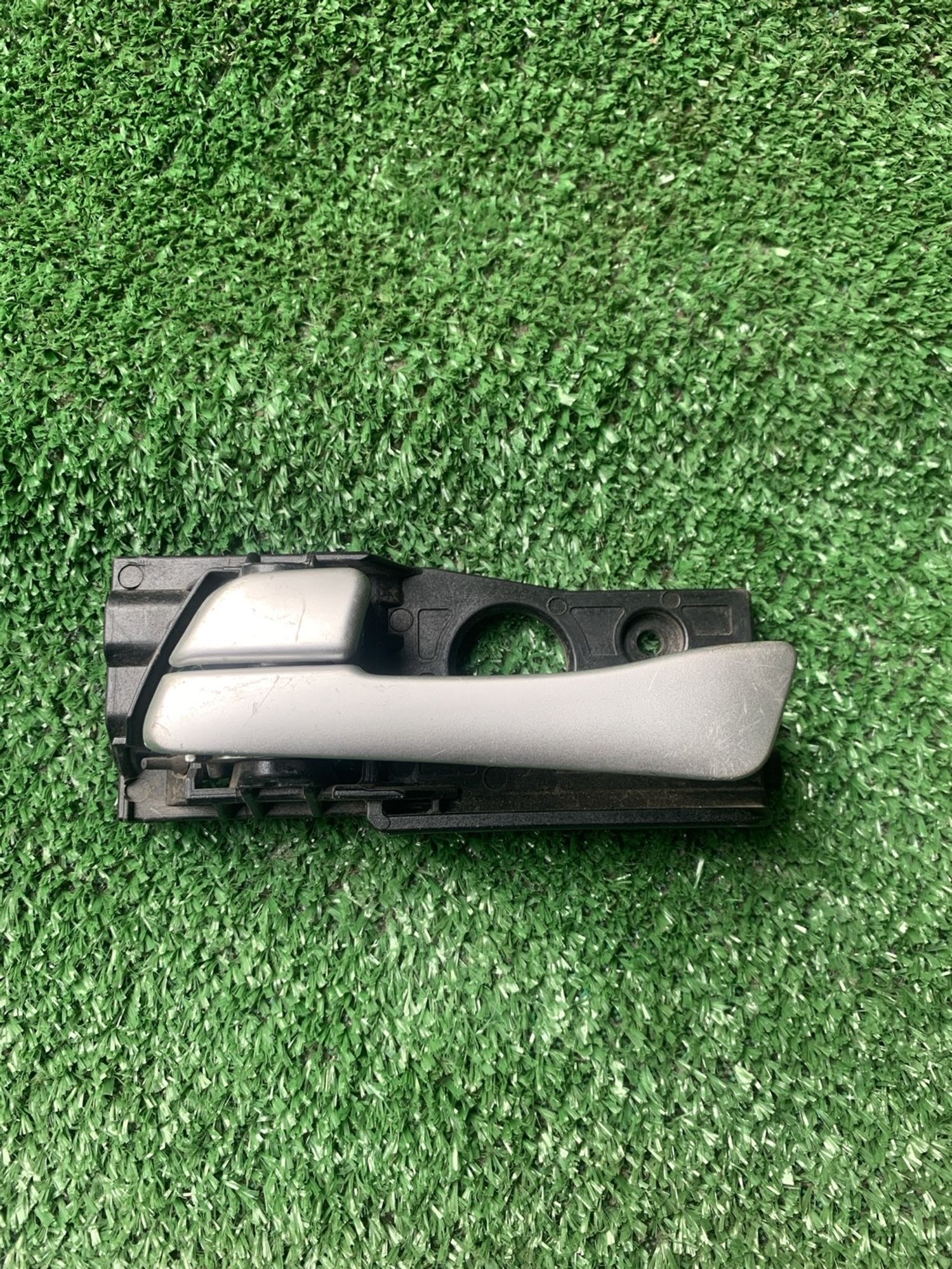 https://gcs.partsauto.market/rn-stockpro.appspot.com/thmbs/userImages/f92b14355489e3b224da6399a17e0798/part/7692d5b3-89b0-4354-93c9-59fea9da5777_1747480808133.jpg