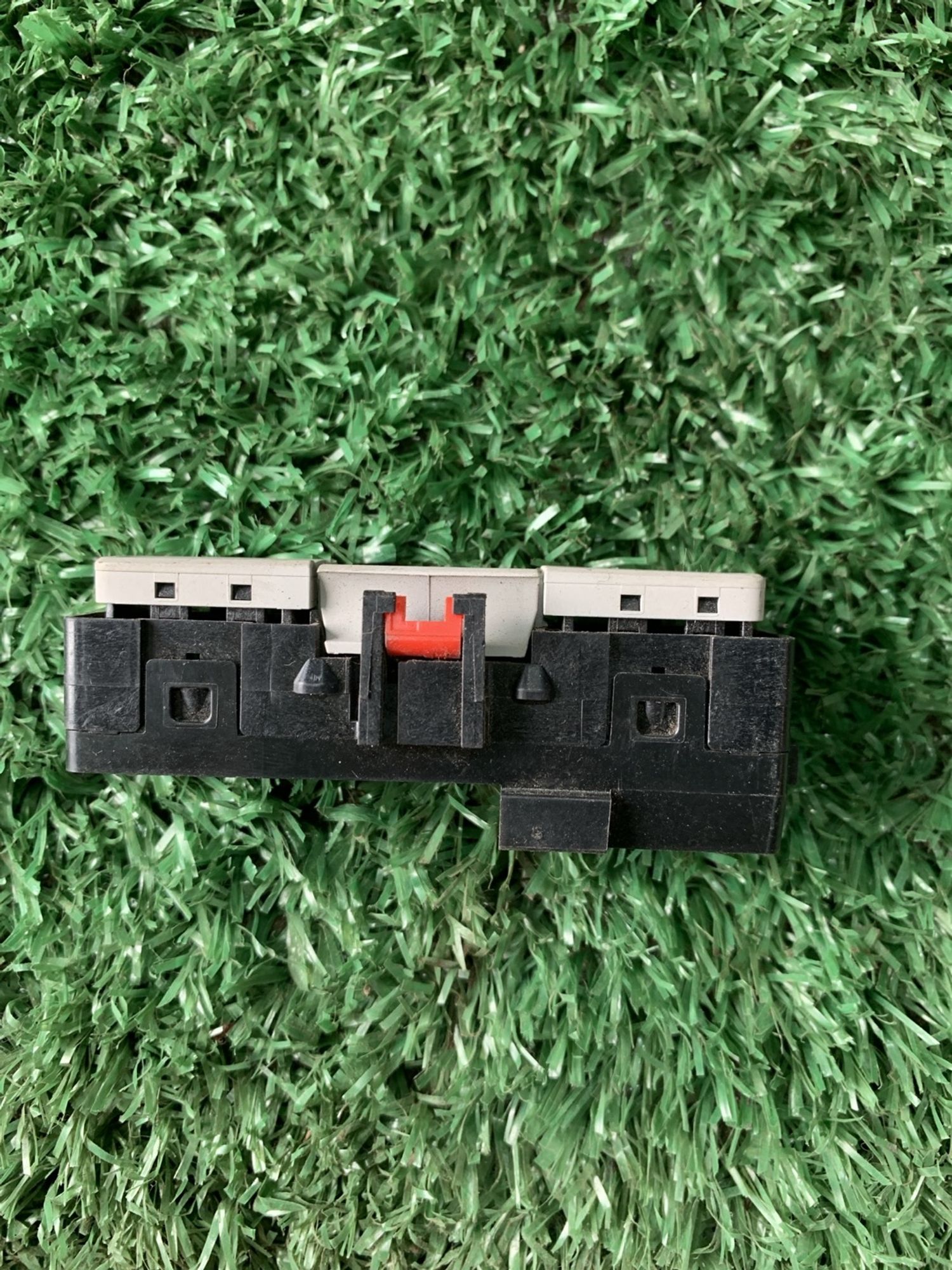 https://gcs.partsauto.market/rn-stockpro.appspot.com/thmbs/userImages/f92b14355489e3b224da6399a17e0798/part/76f866d8-6ecd-4d7a-93c8-2e2c59633dbf_1750070703002.jpg